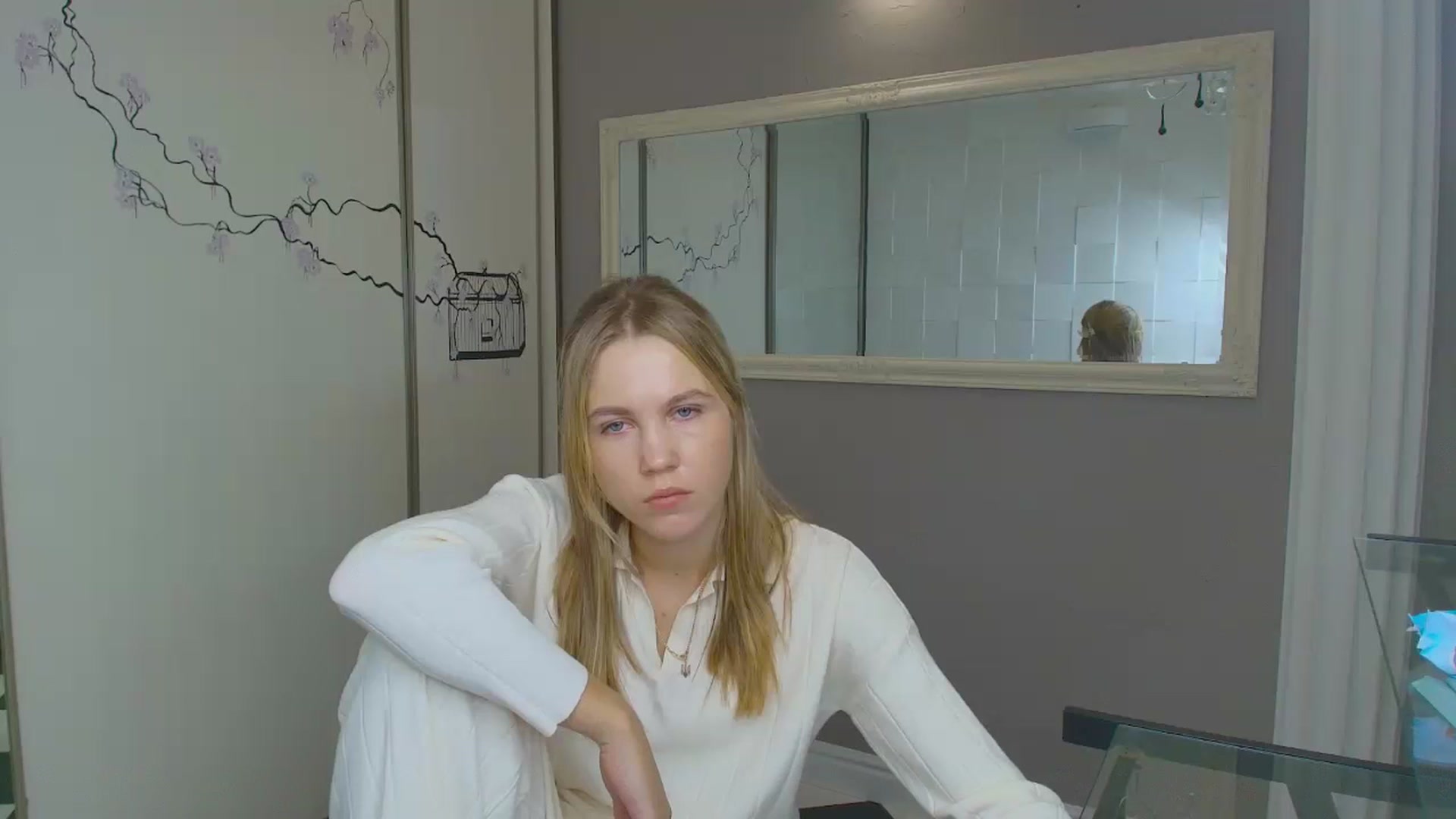 Gallery image thumbnail from Kate_Lewiss's myfreecams stream on, 11/26/2024, 11:29 image 8 of 20