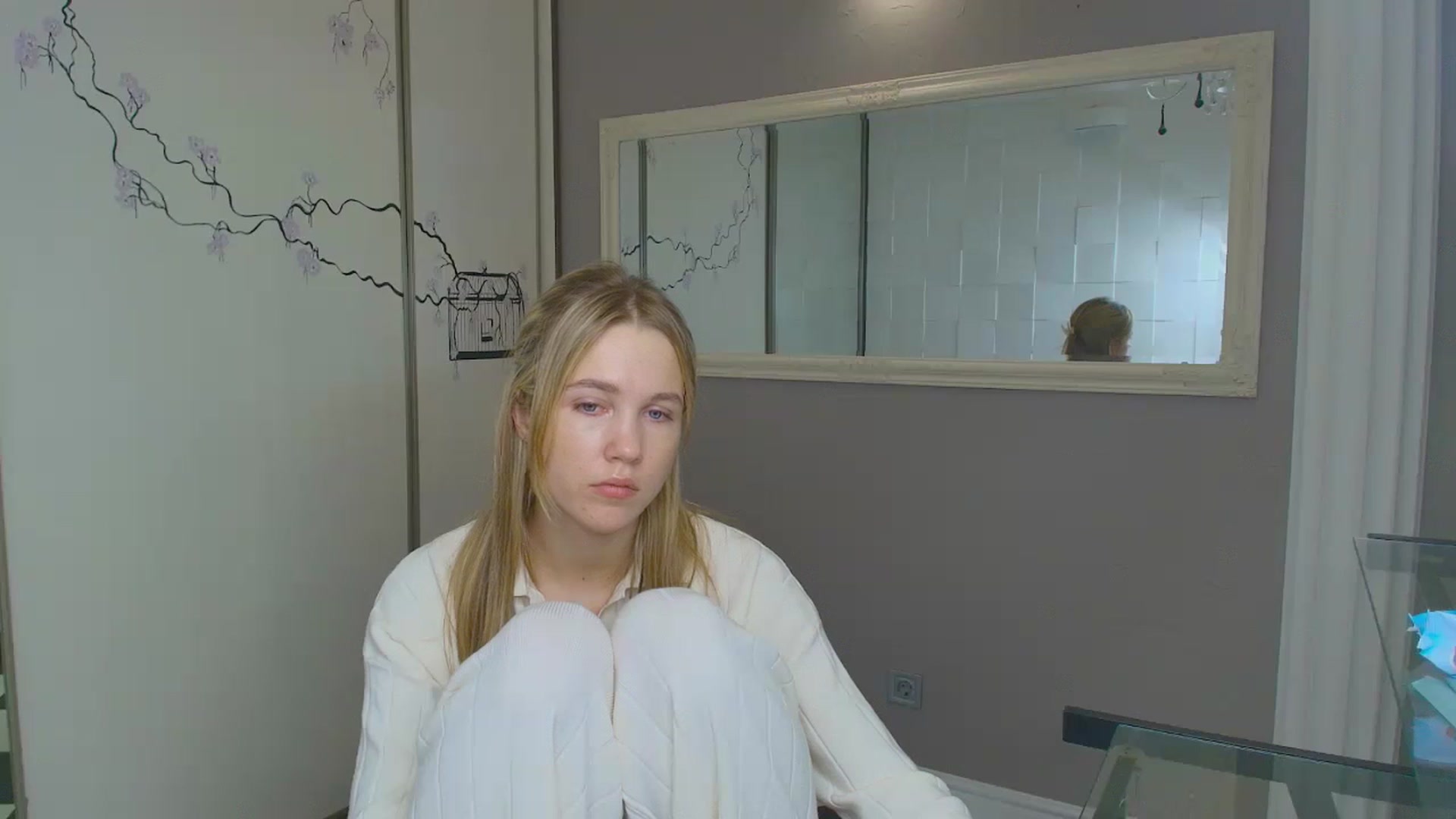 Gallery image thumbnail from Kate_Lewiss's myfreecams stream on, 11/26/2024, 11:29 image 9 of 20