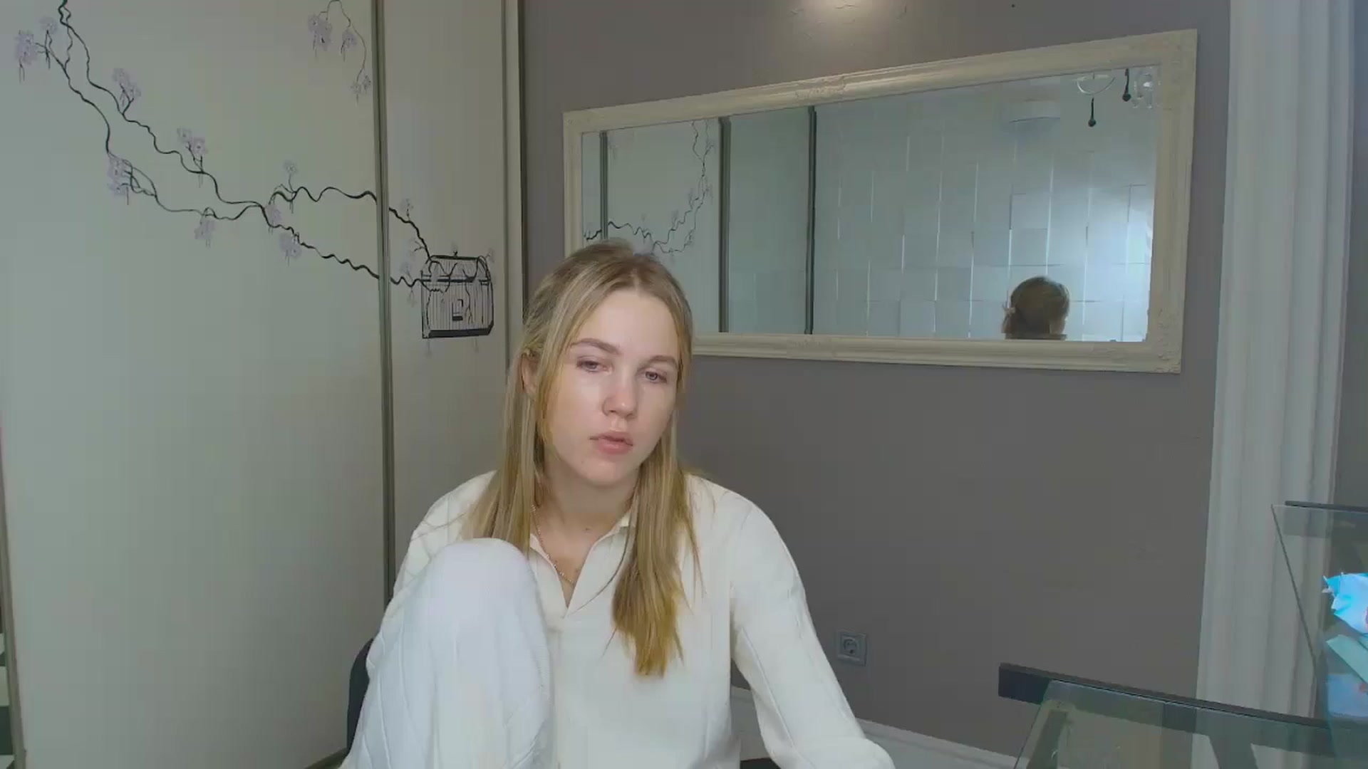 Gallery image thumbnail from Kate_Lewiss's myfreecams stream on, 11/26/2024, 11:29 image 2 of 20