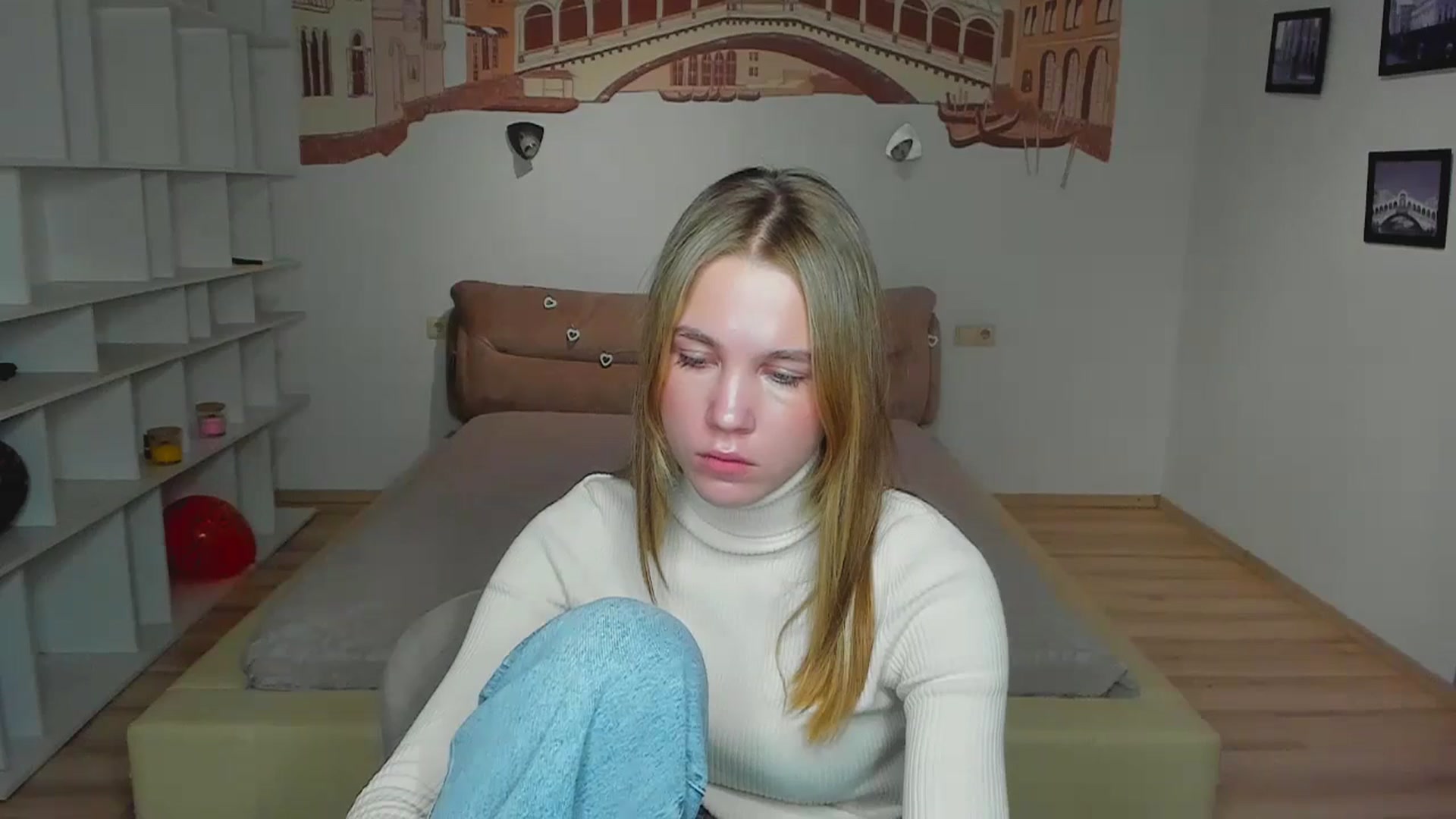 Gallery image thumbnail from Kate_Lewiss's myfreecams stream on, 11/28/2024, 07:55 image 19 of 20