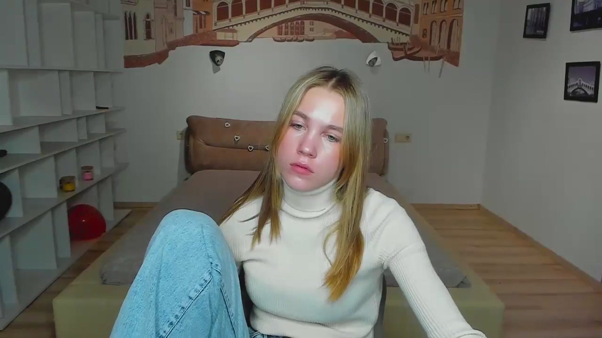 Gallery image thumbnail from Kate_Lewiss's myfreecams stream on, 11/28/2024, 07:55 image 7 of 20