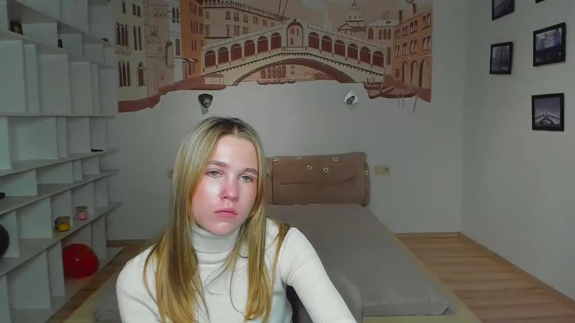 Gallery image thumbnail from Kate_Lewiss's myfreecams stream on, 11/28/2024, 12:11 image 5 of 20