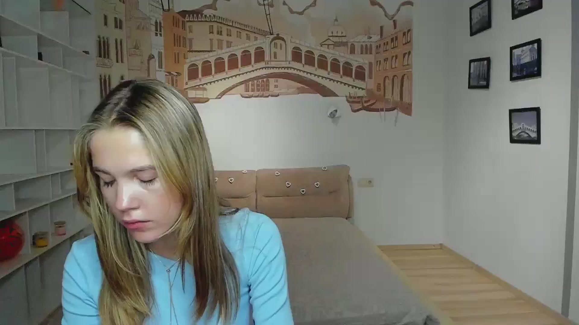 Gallery image thumbnail from Kate_Lewiss's myfreecams stream on, 12/01/2024, 11:08 image 10 of 20