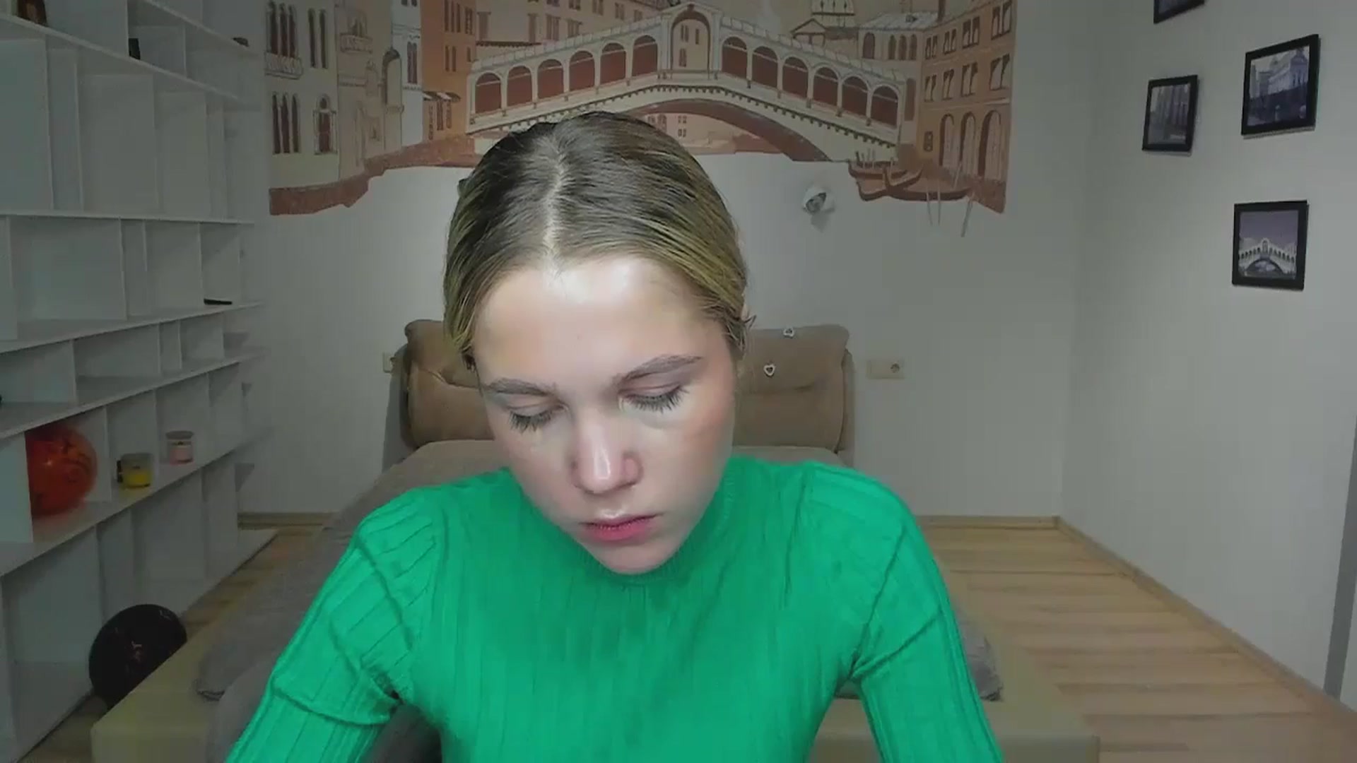 Gallery image thumbnail from Kate_Lewiss's myfreecams stream on, 12/02/2024, 09:00 image 16 of 20