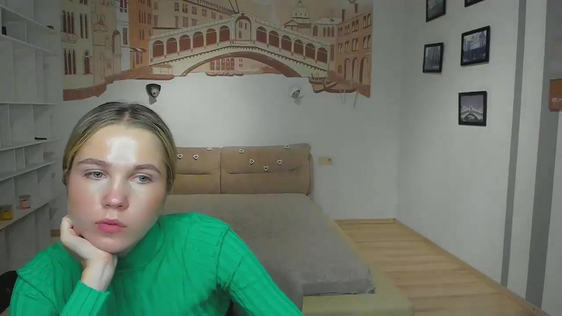 Gallery image thumbnail from Kate_Lewiss's myfreecams stream on, 12/02/2024, 12:06 image 15 of 20