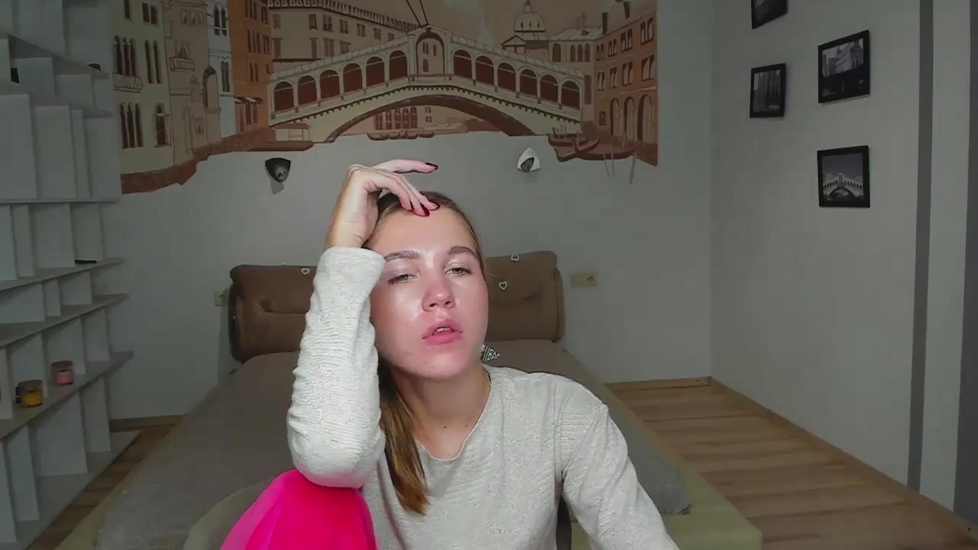 Gallery image thumbnail from Kate_Lewiss's myfreecams stream on, 12/04/2024, 12:02 image 11 of 20