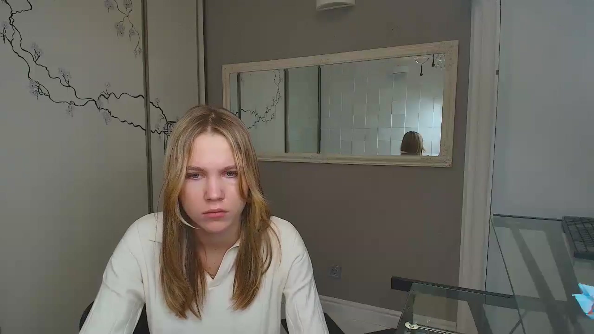 Gallery image thumbnail from Kate_Lewiss's myfreecams stream on, 12/05/2024, 09:51 image 18 of 20