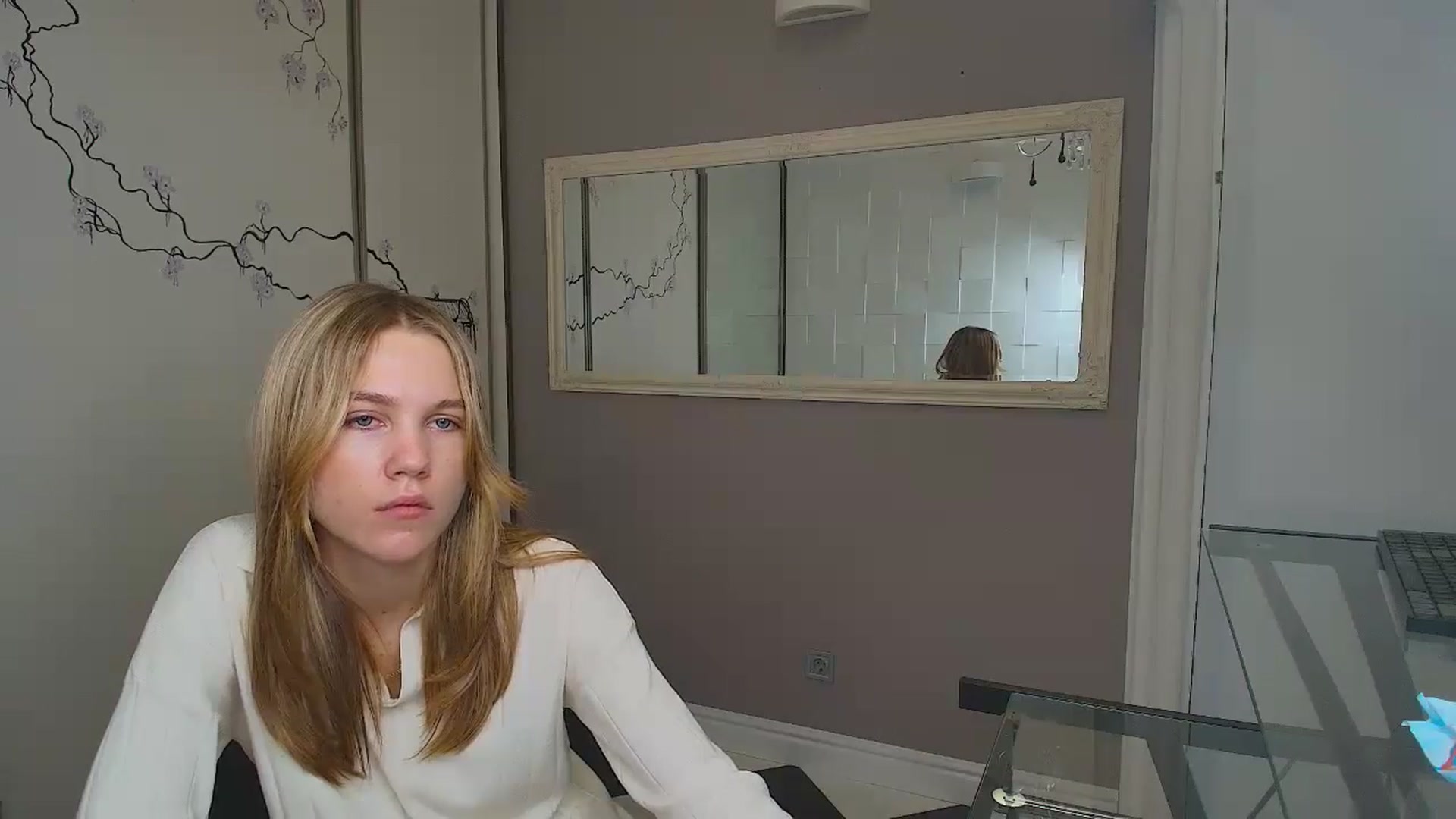 Gallery image thumbnail from Kate_Lewiss's myfreecams stream on, 12/05/2024, 10:10 image 13 of 20