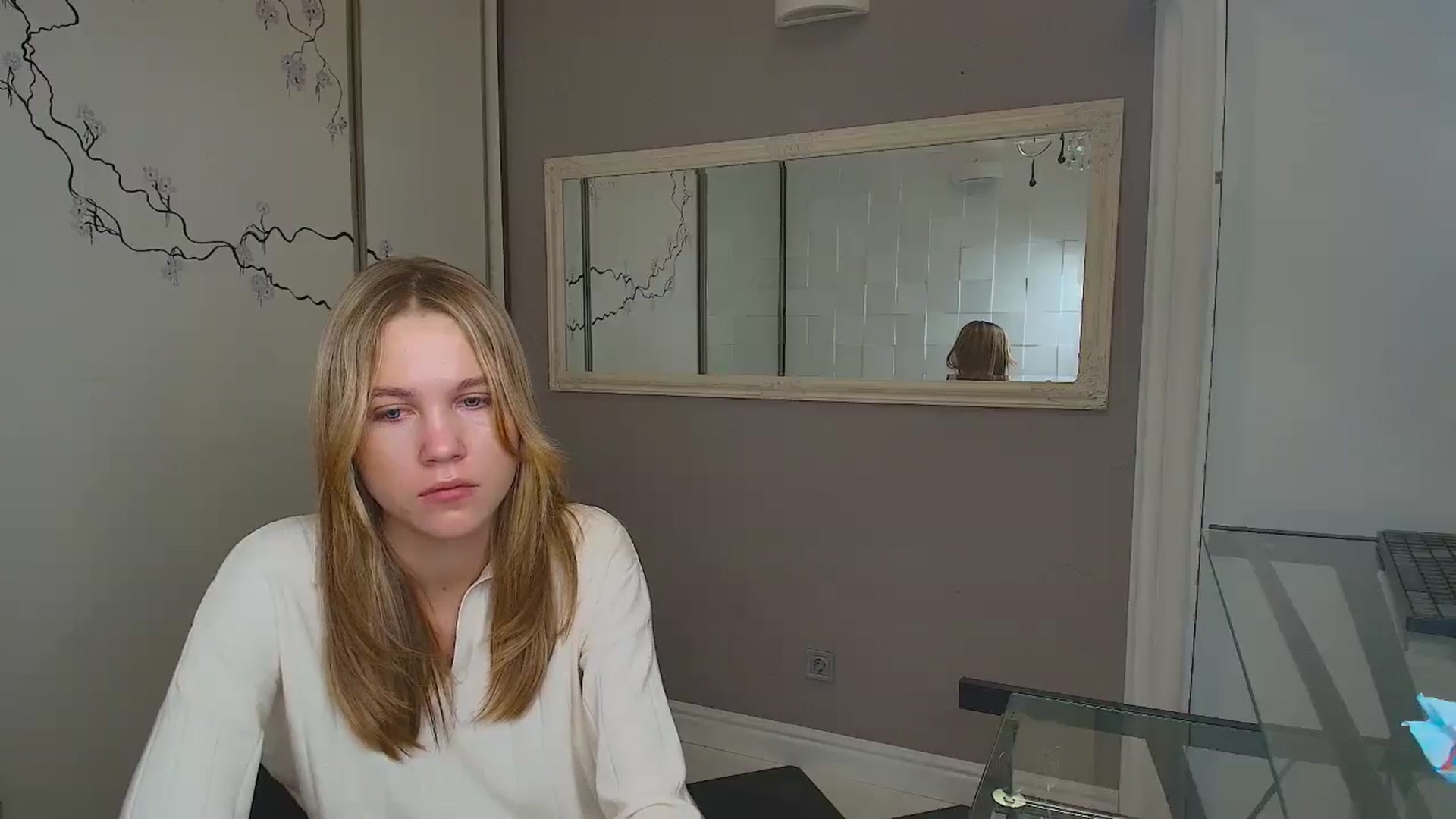 Gallery image thumbnail from Kate_Lewiss's myfreecams stream on, 12/05/2024, 10:10 image 3 of 20