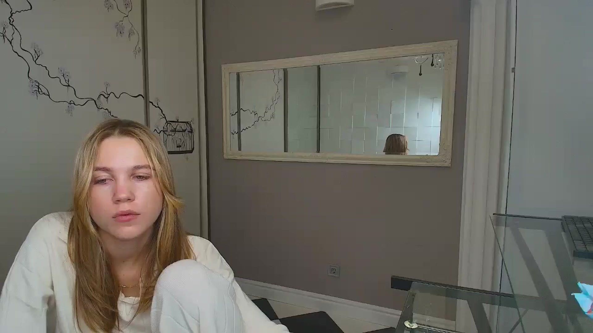 Gallery image thumbnail from Kate_Lewiss's myfreecams stream on, 12/05/2024, 11:54 image 12 of 20