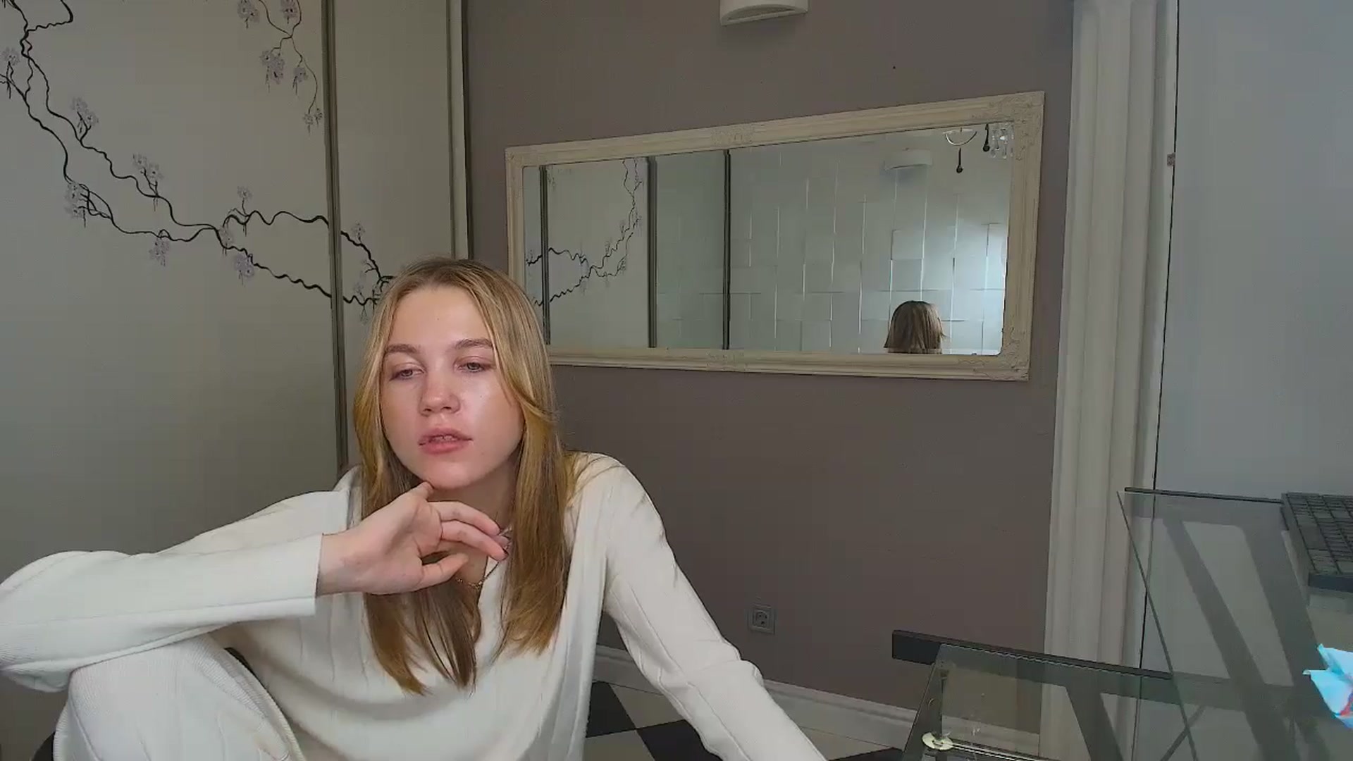 Gallery image thumbnail from Kate_Lewiss's myfreecams stream on, 12/05/2024, 11:54 image 8 of 20