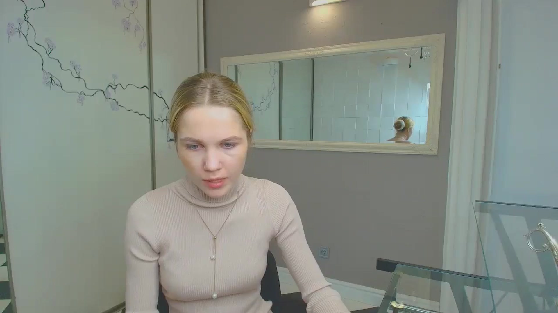 Gallery image thumbnail from Kate_Lewiss's myfreecams stream on, 12/06/2024, 09:40 image 10 of 20