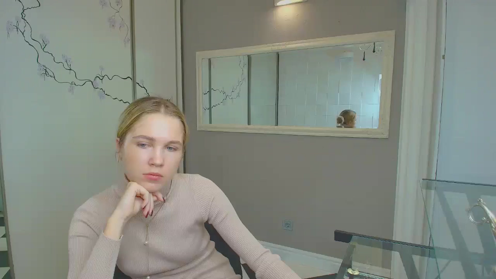 Gallery image thumbnail from Kate_Lewiss's myfreecams stream on, 12/06/2024, 11:02 image 15 of 20
