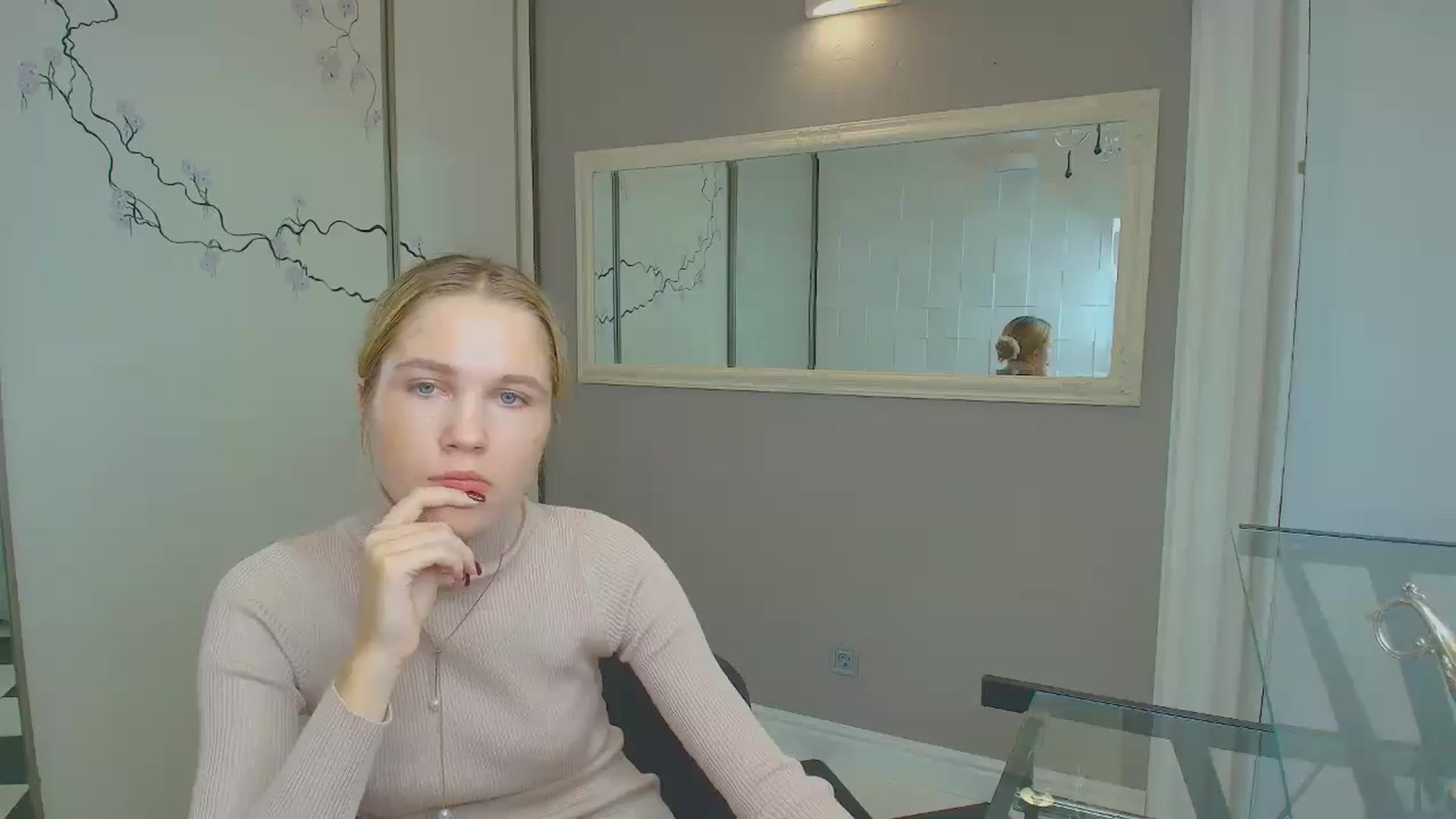 Gallery image thumbnail from Kate_Lewiss's myfreecams stream on, 12/06/2024, 11:02 image 18 of 20
