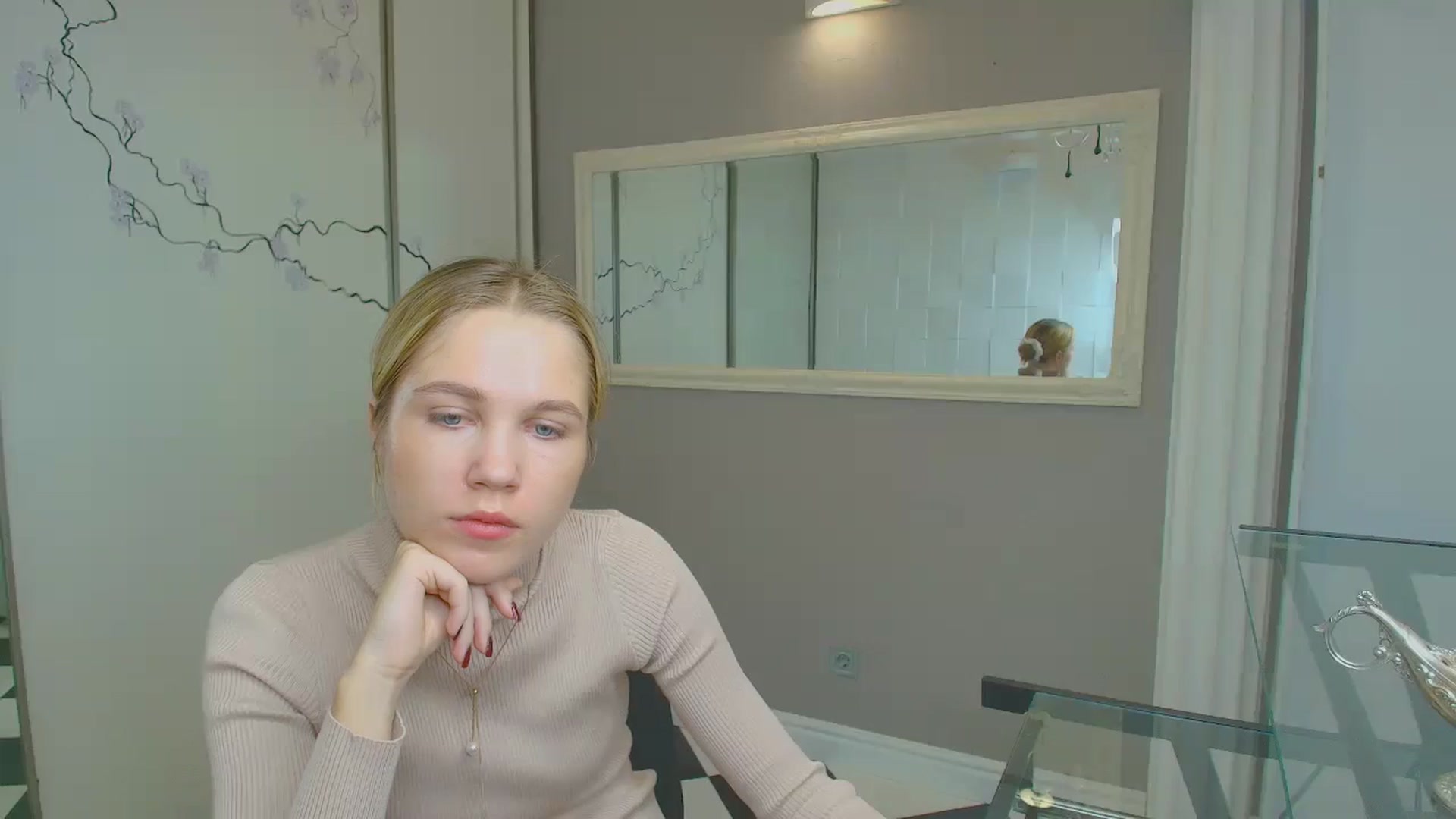 Gallery image thumbnail from Kate_Lewiss's myfreecams stream on, 12/06/2024, 12:03 image 15 of 20