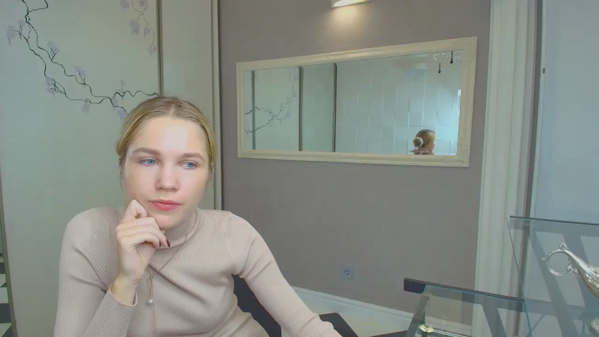 Gallery image thumbnail from Kate_Lewiss's myfreecams stream on, 12/06/2024, 12:03 image 8 of 20