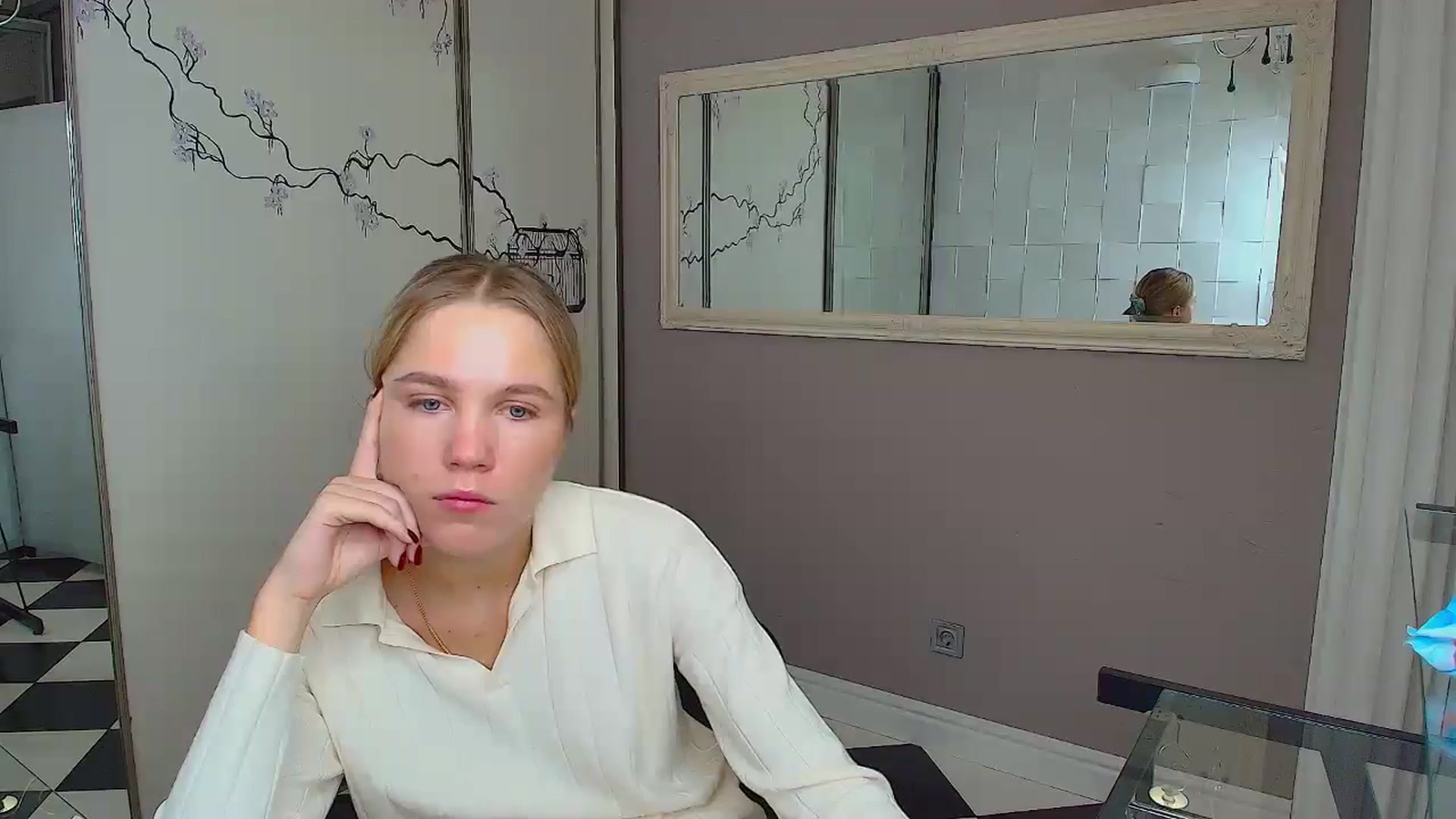 Gallery image thumbnail from Kate_Lewiss's myfreecams stream on, 12/10/2024, 12:01 image 6 of 20