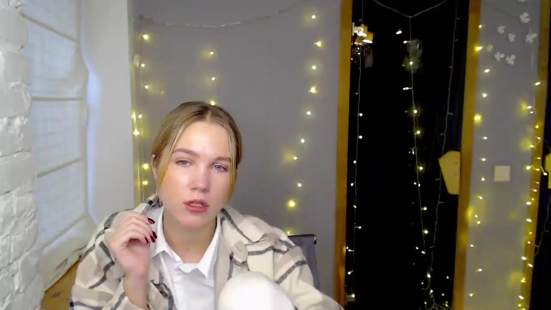 Gallery image thumbnail from Kate_Lewiss's myfreecams stream on, 12/11/2024, 08:42 image 7 of 20