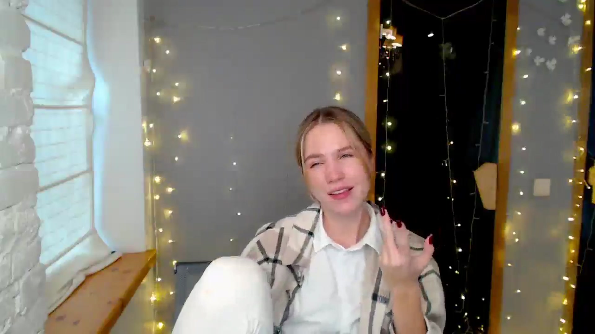 Gallery image thumbnail from Kate_Lewiss's myfreecams stream on, 12/11/2024, 09:07 image 15 of 20