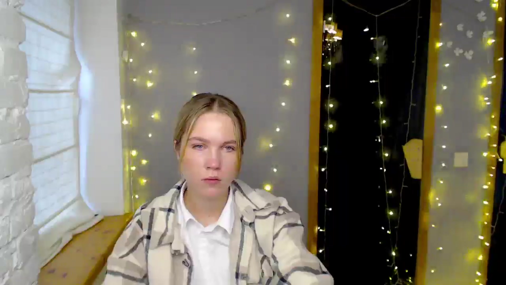 Gallery image thumbnail from Kate_Lewiss's myfreecams stream on, 12/11/2024, 09:07 image 5 of 20