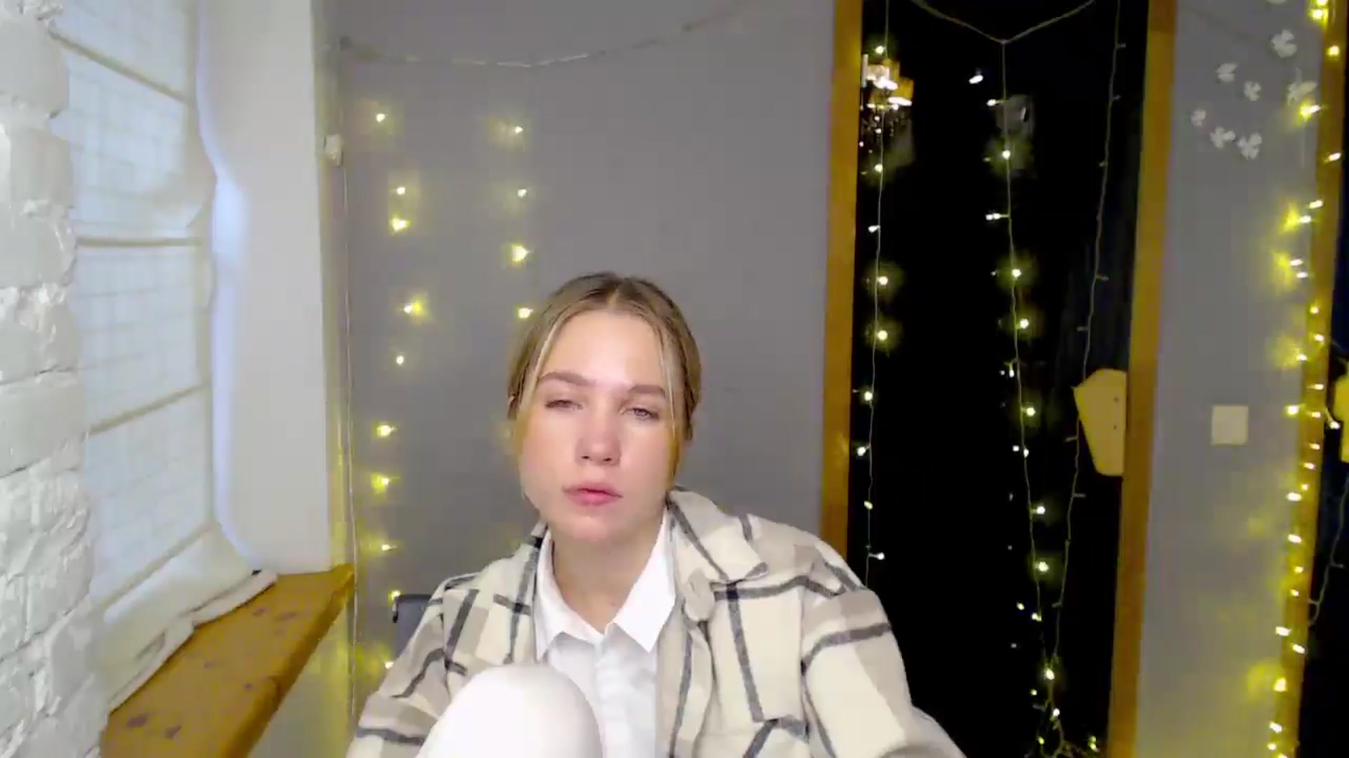 Gallery image thumbnail from Kate_Lewiss's myfreecams stream on, 12/11/2024, 09:07 image 20 of 20