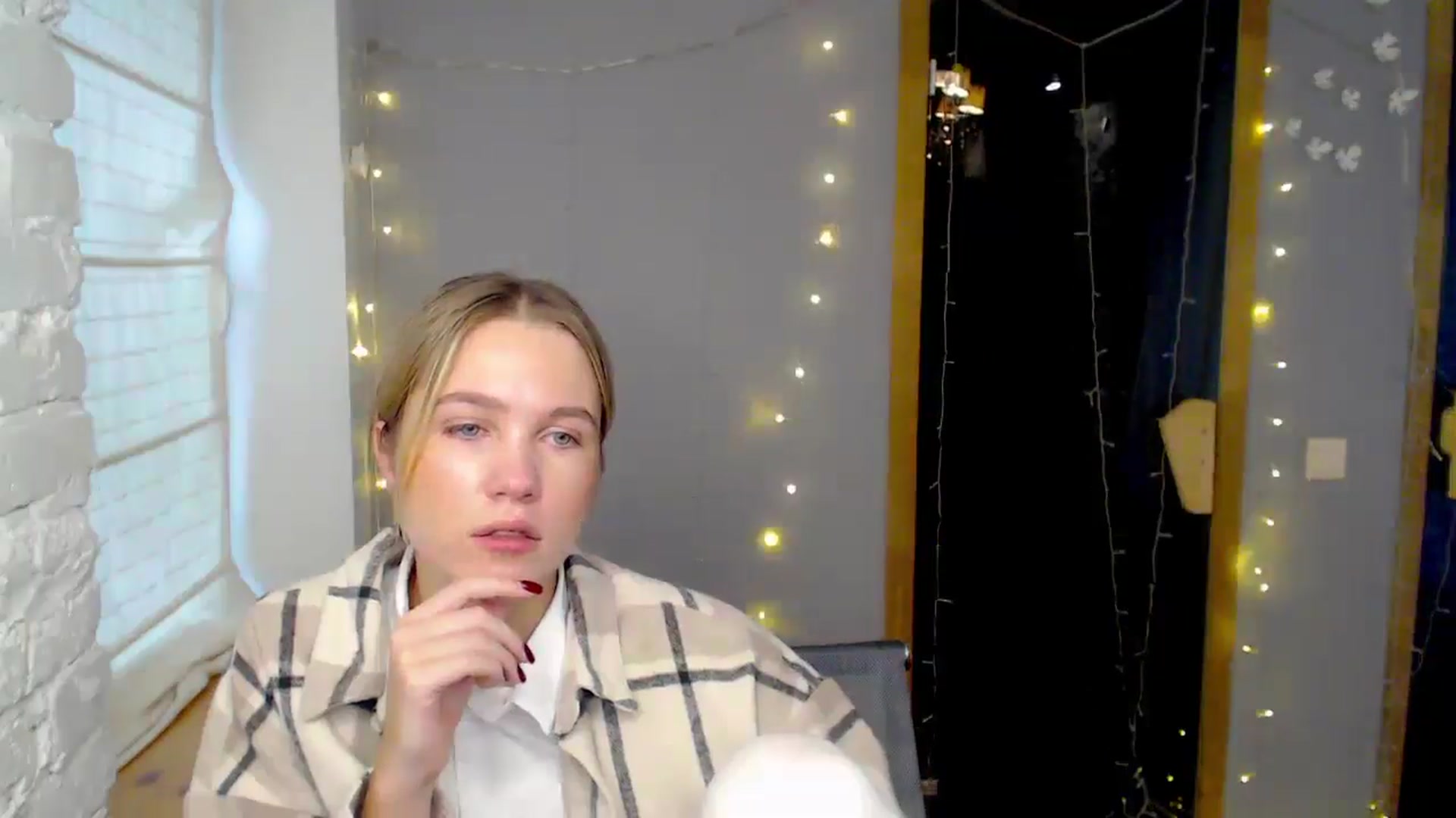 Gallery image thumbnail from Kate_Lewiss's myfreecams stream on, 12/11/2024, 09:57 image 15 of 20