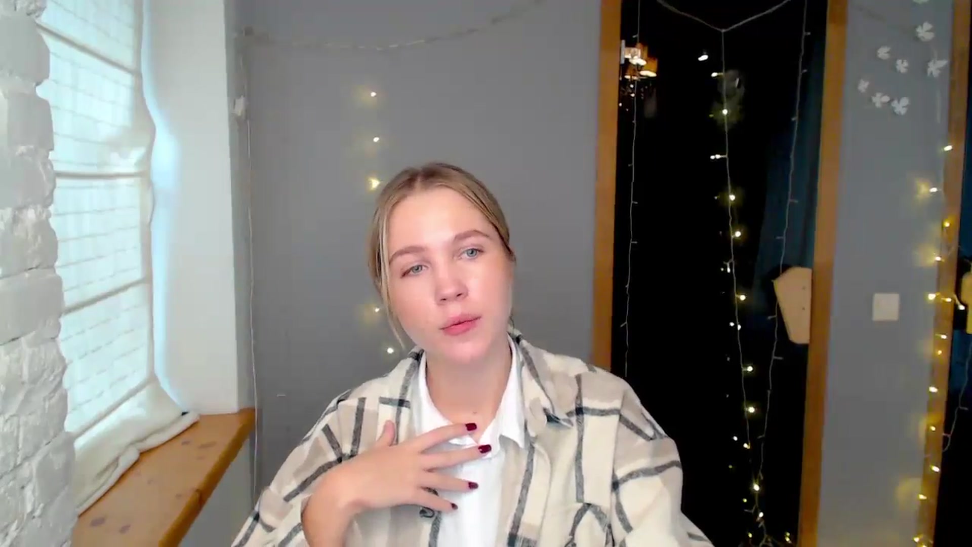 Gallery image thumbnail from Kate_Lewiss's myfreecams stream on, 12/11/2024, 09:57 image 3 of 20