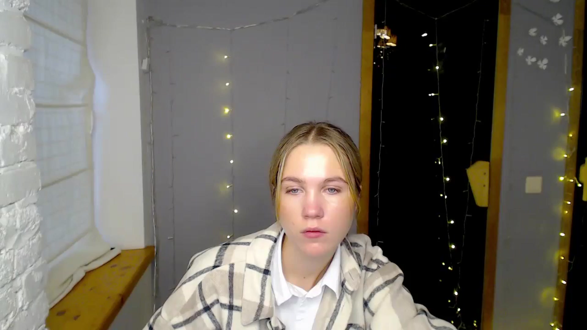Gallery image thumbnail from Kate_Lewiss's myfreecams stream on, 12/11/2024, 11:54 image 1 of 20