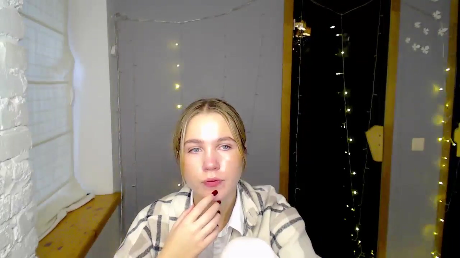 Gallery image thumbnail from Kate_Lewiss's myfreecams stream on, 12/11/2024, 11:54 image 2 of 20