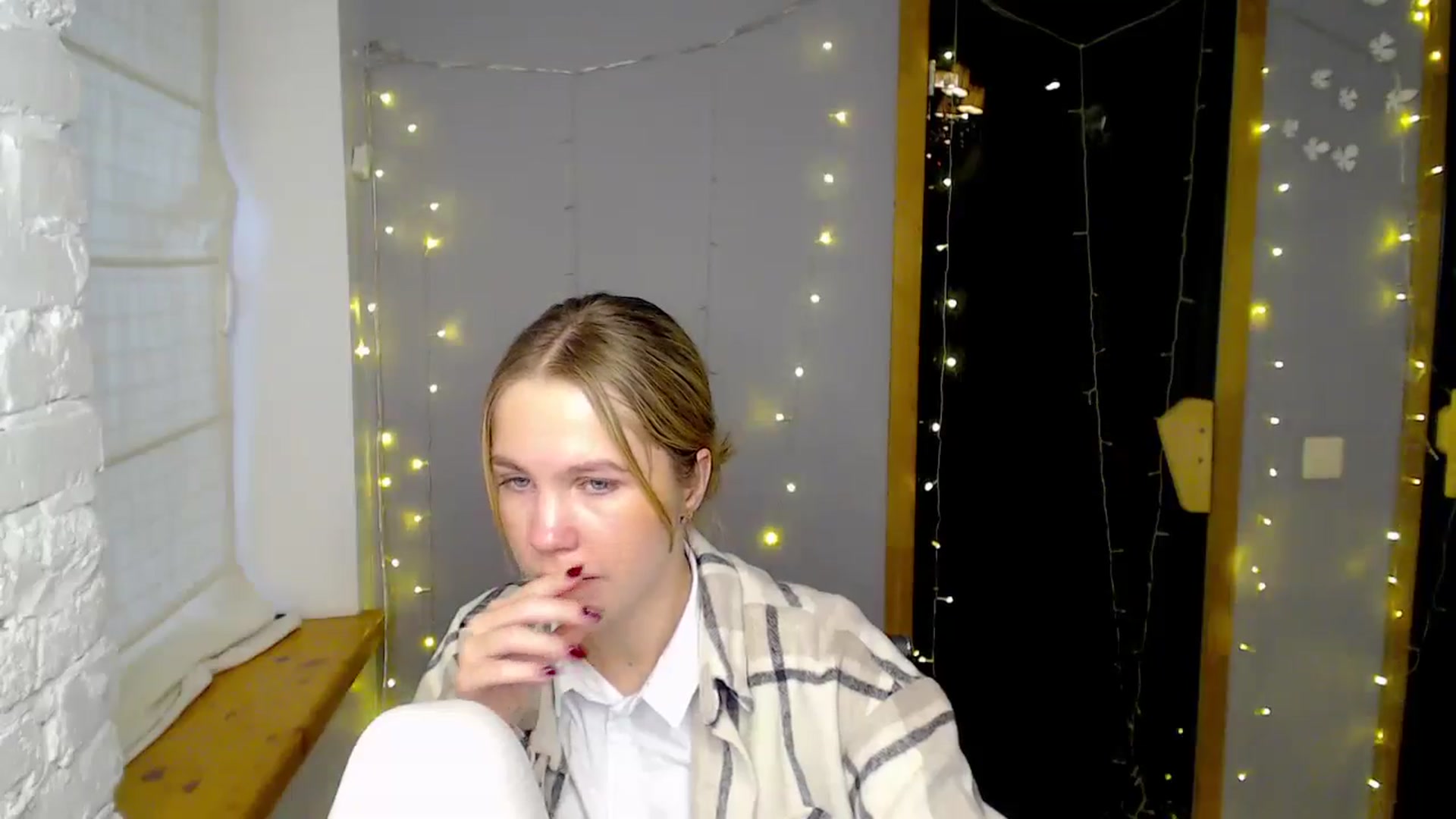 Gallery image thumbnail from Kate_Lewiss's myfreecams stream on, 12/11/2024, 11:54 image 11 of 20