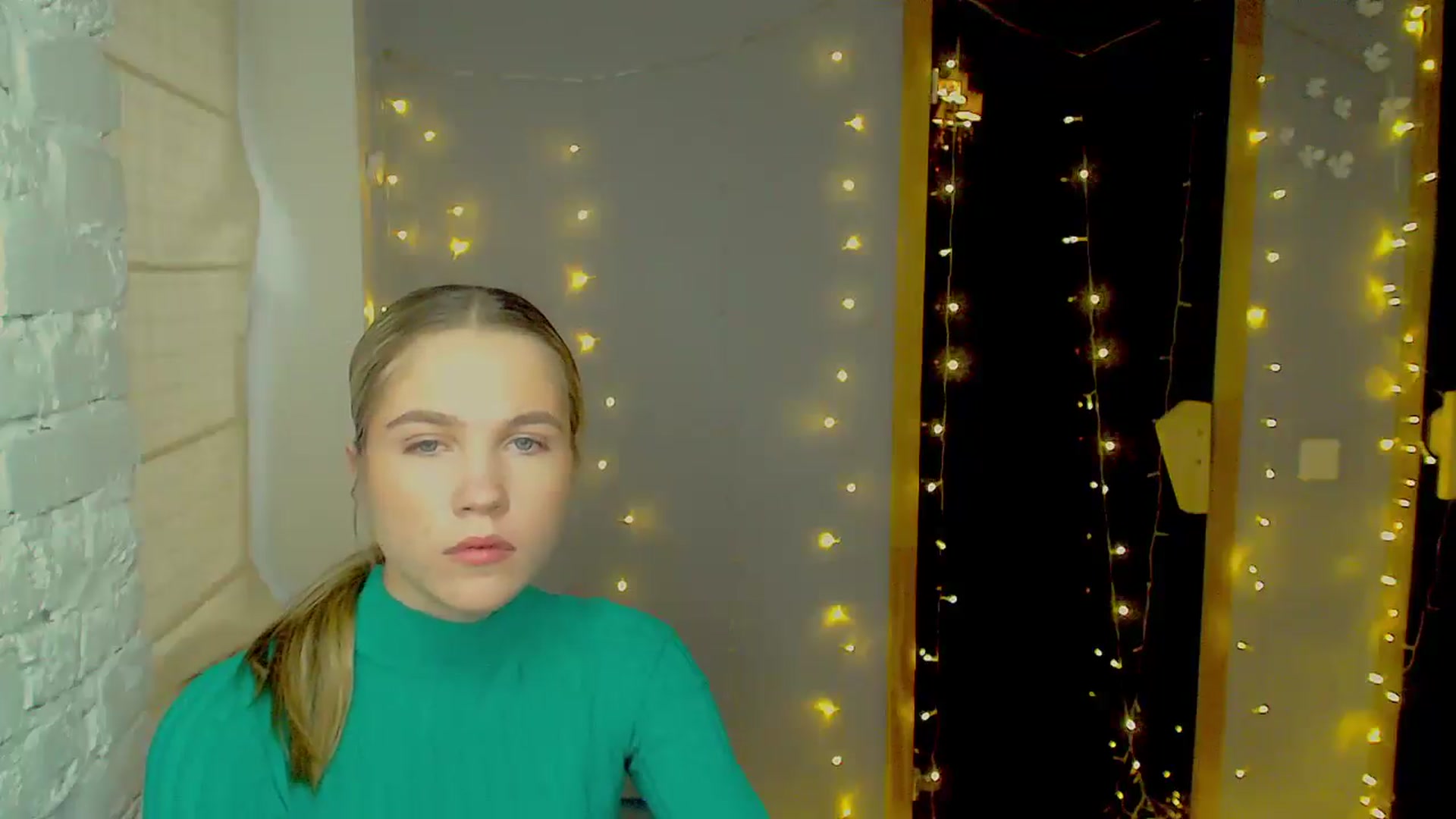 Gallery image thumbnail from Kate_Lewiss's myfreecams stream on, 12/12/2024, 12:02 image 2 of 20