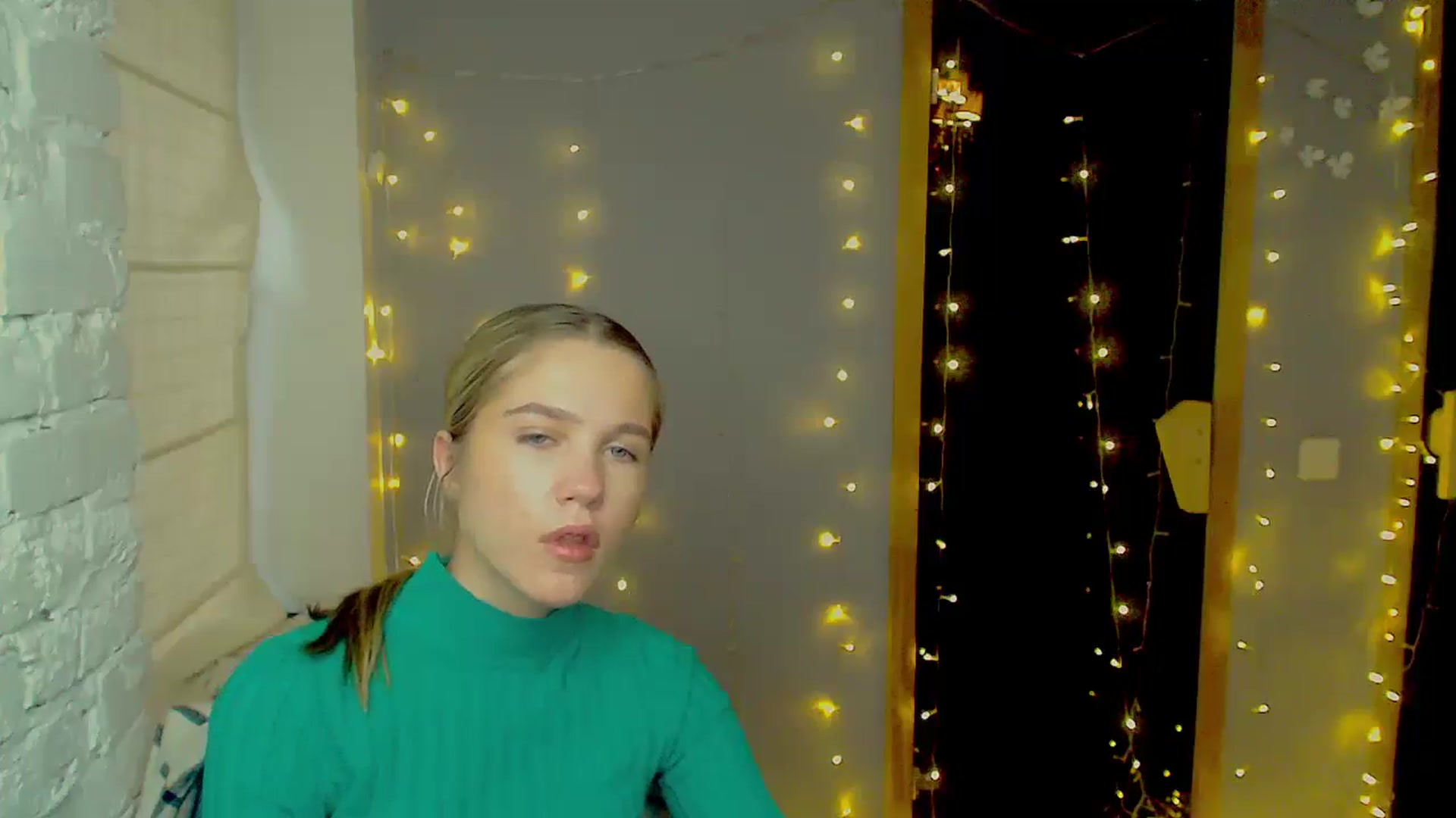 Gallery image thumbnail from Kate_Lewiss's myfreecams stream on, 12/12/2024, 12:02 image 6 of 20