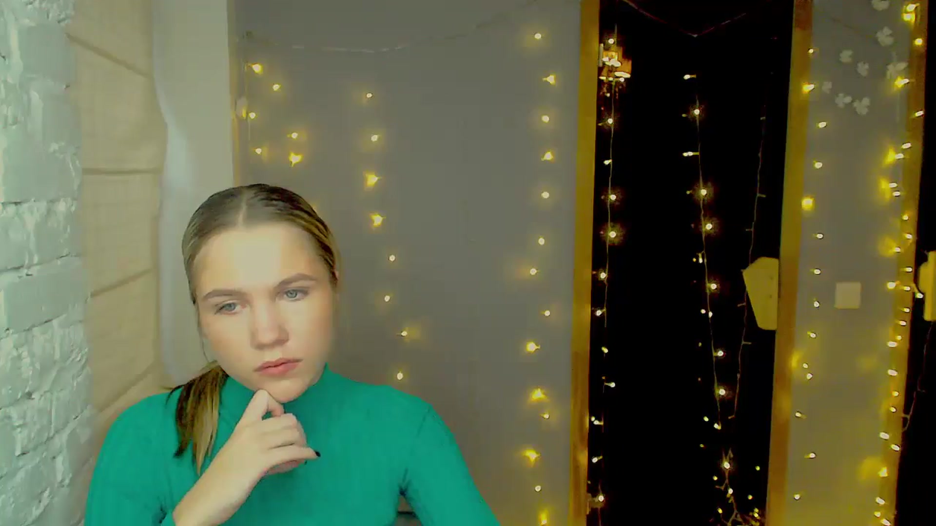 Gallery image thumbnail from Kate_Lewiss's myfreecams stream on, 12/12/2024, 12:02 image 4 of 20