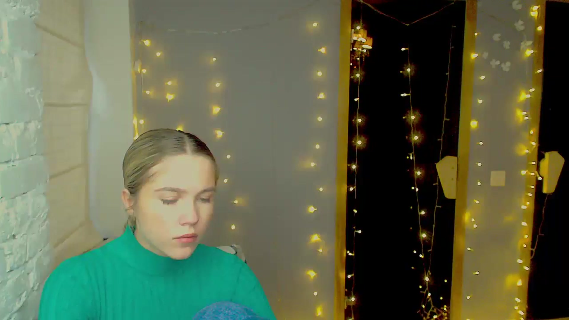 Gallery image thumbnail from Kate_Lewiss's myfreecams stream on, 12/12/2024, 12:02 image 11 of 20