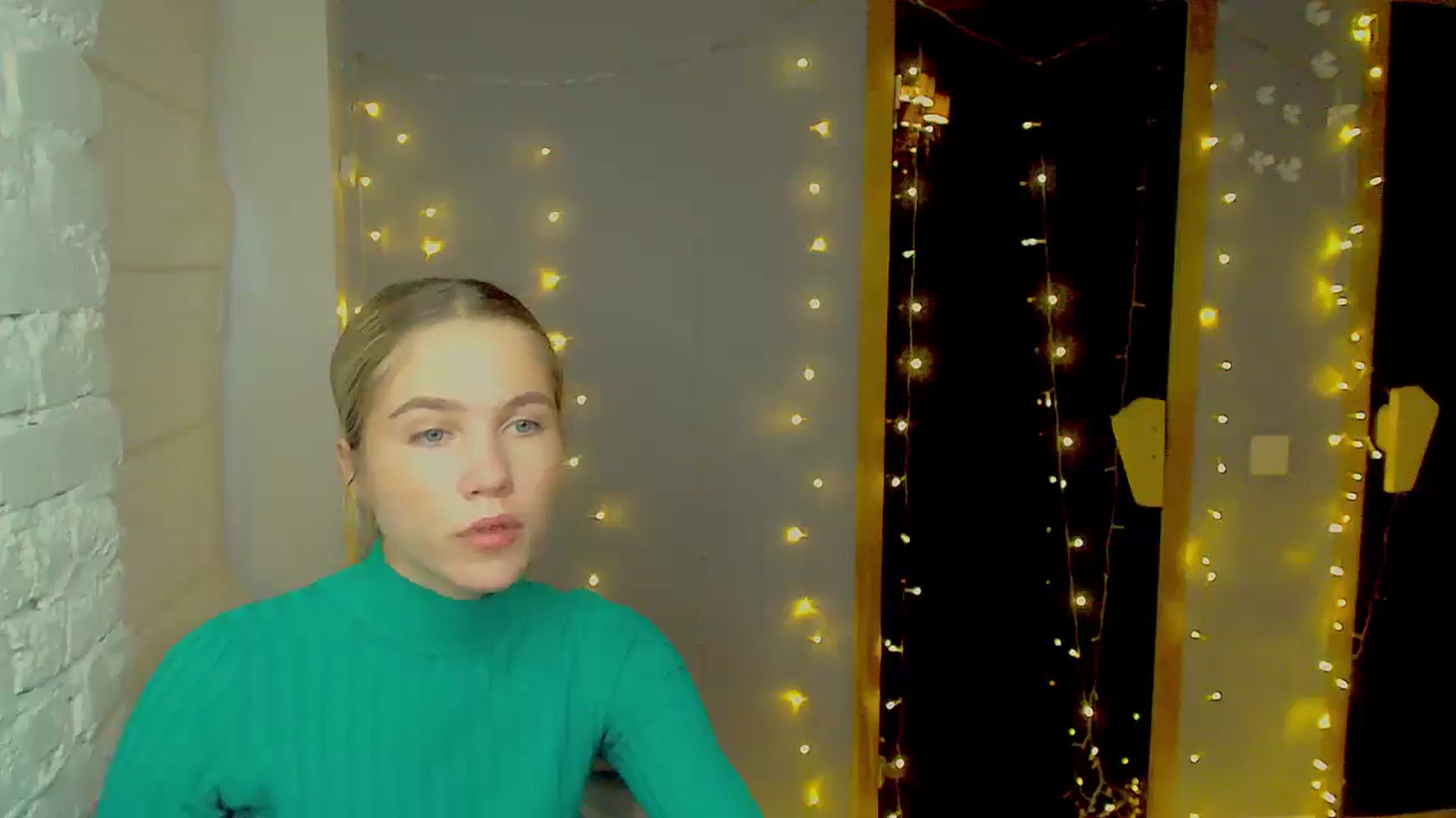 Gallery image thumbnail from Kate_Lewiss's myfreecams stream on, 12/12/2024, 12:02 image 16 of 20