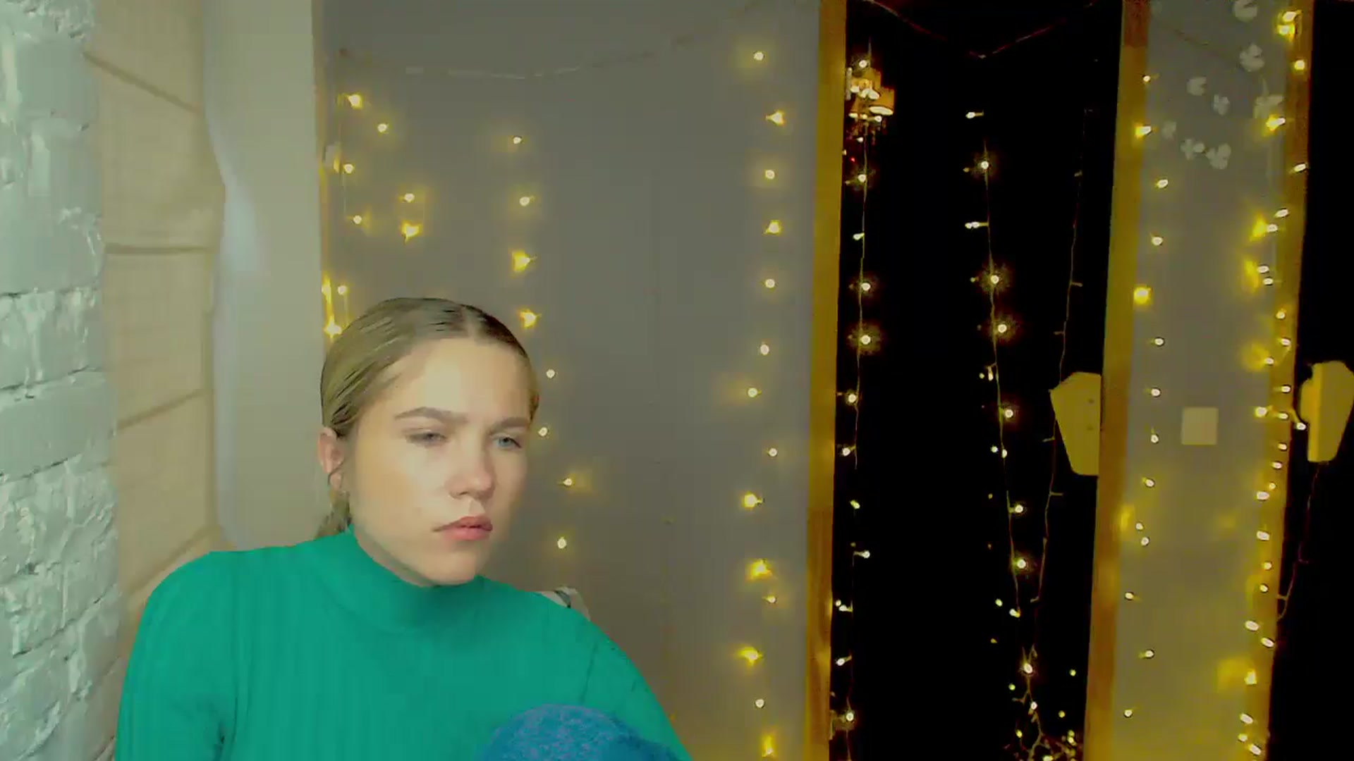 Gallery image thumbnail from Kate_Lewiss's myfreecams stream on, 12/12/2024, 12:02 image 9 of 20