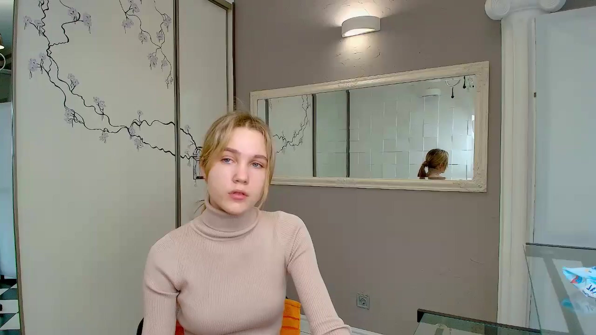 Gallery image thumbnail from Kate_Lewiss's myfreecams stream on, 12/14/2024, 09:57 image 7 of 20