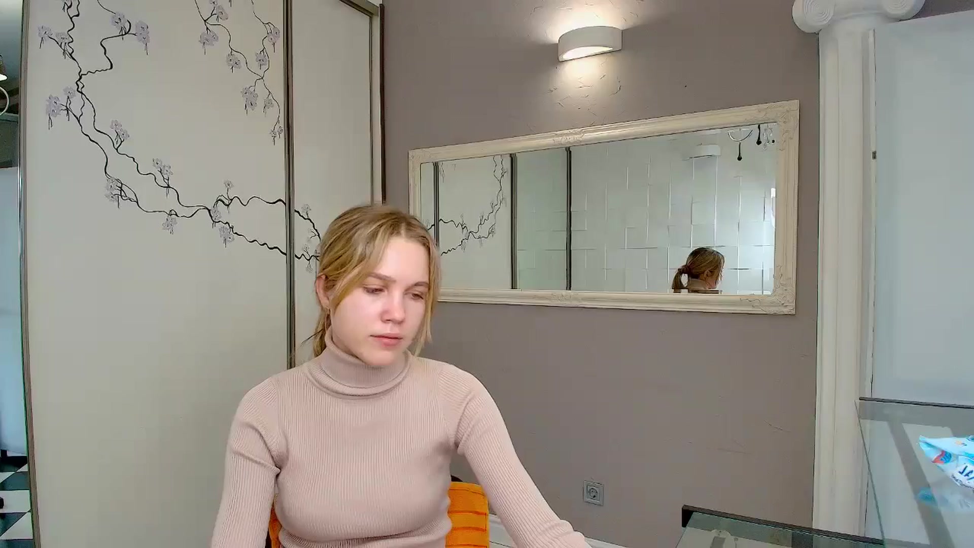 Gallery image thumbnail from Kate_Lewiss's myfreecams stream on, 12/14/2024, 09:57 image 5 of 20