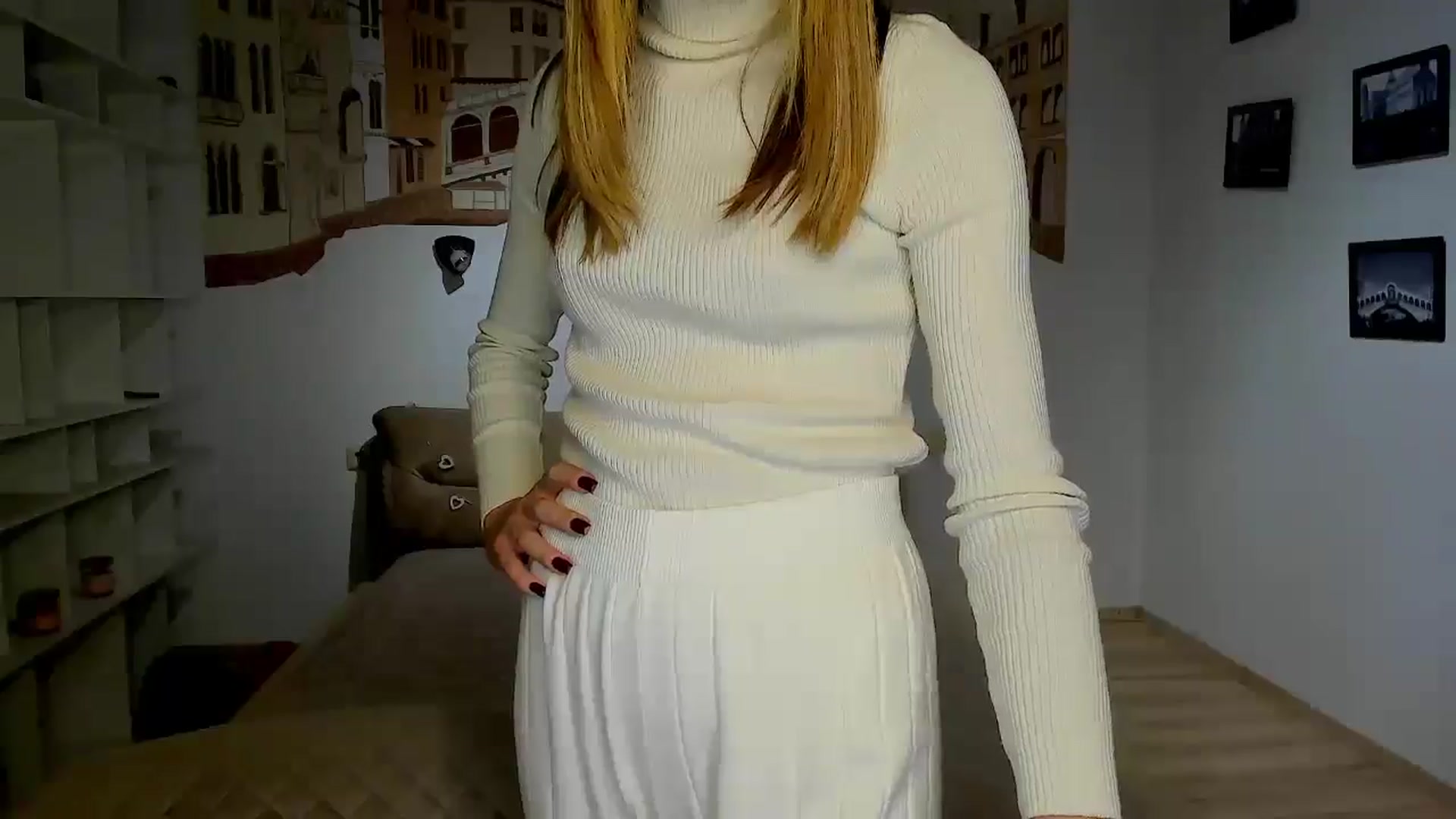 Gallery image thumbnail from Kate_Lewiss's myfreecams stream on, 12/15/2024, 11:36 image 9 of 20