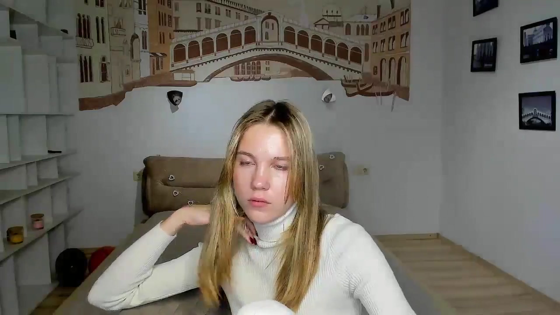 Gallery image thumbnail from Kate_Lewiss's myfreecams stream on, 12/15/2024, 13:48 image 11 of 20