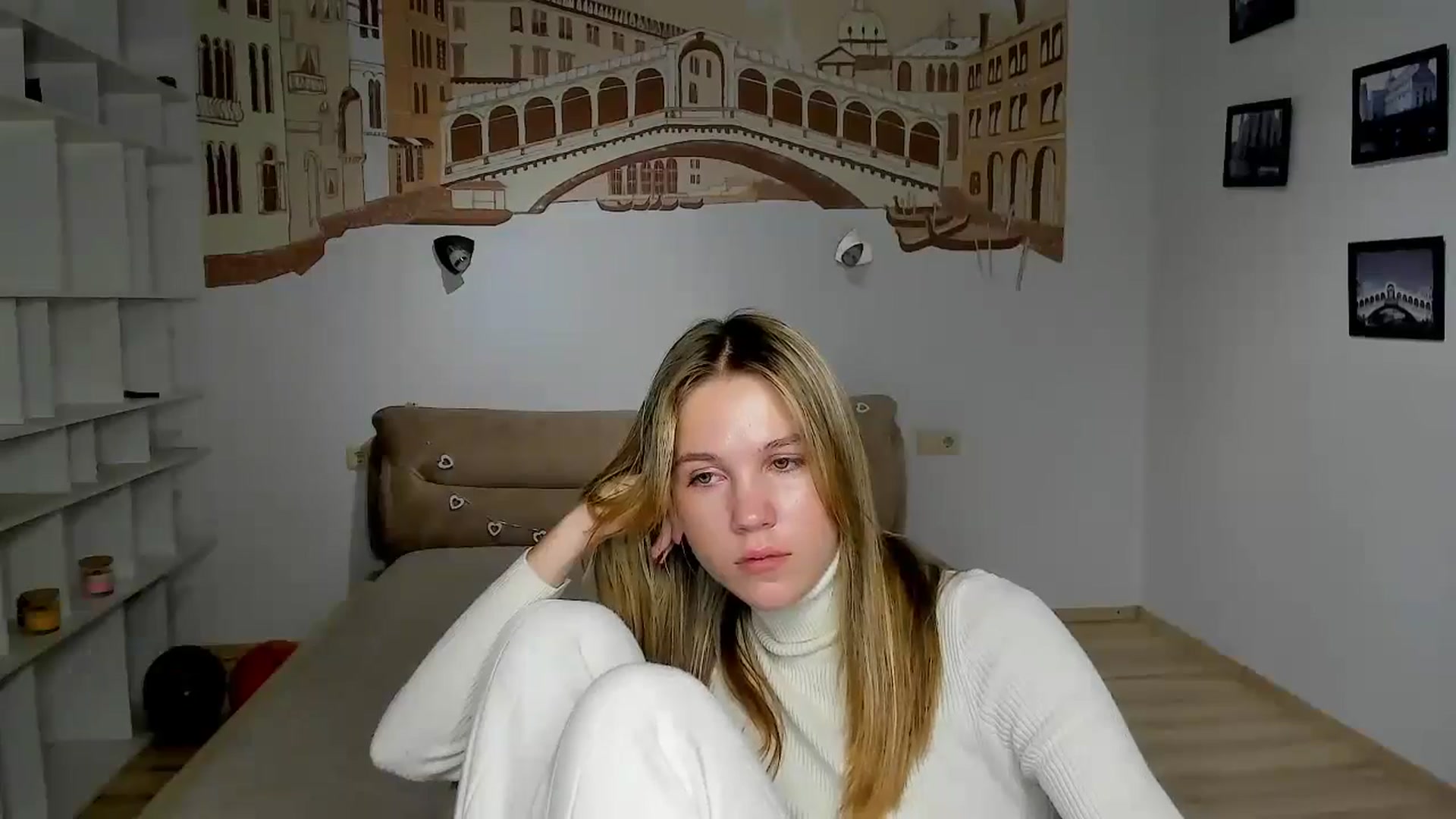 Gallery image thumbnail from Kate_Lewiss's myfreecams stream on, 12/15/2024, 13:48 image 17 of 20