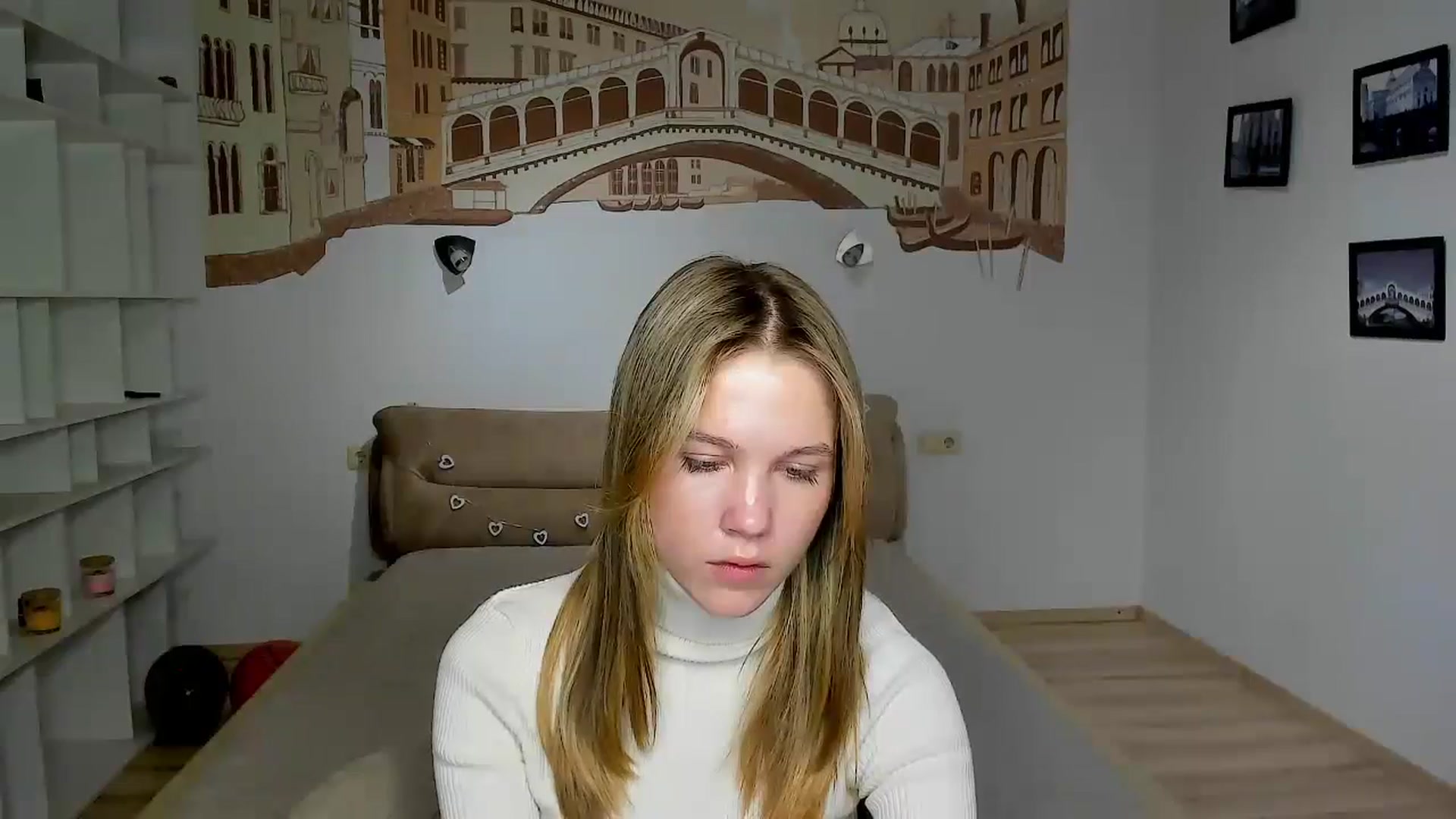 Gallery image thumbnail from Kate_Lewiss's myfreecams stream on, 12/15/2024, 13:48 image 4 of 20