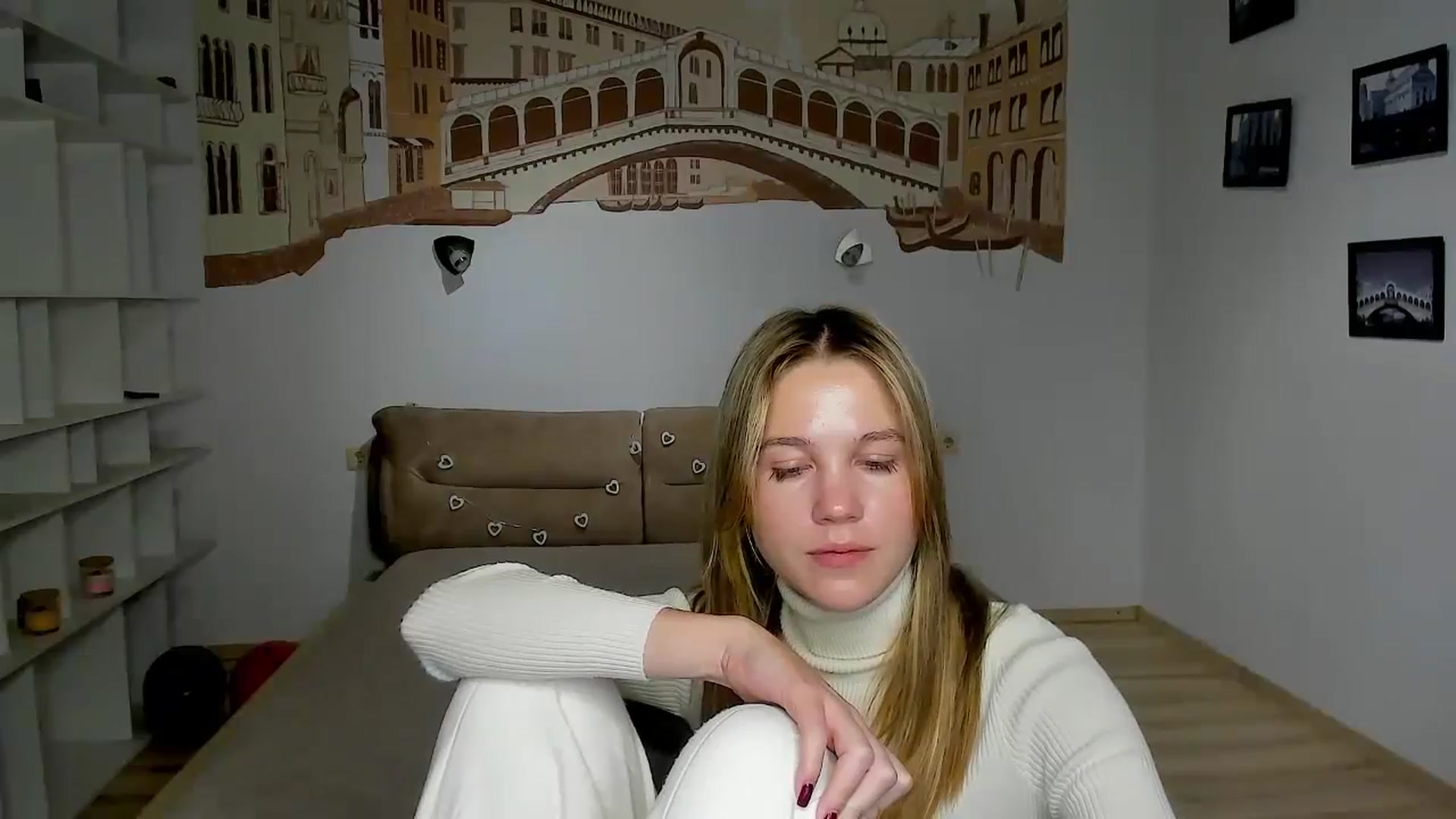 Gallery image thumbnail from Kate_Lewiss's myfreecams stream on, 12/15/2024, 13:48 image 20 of 20