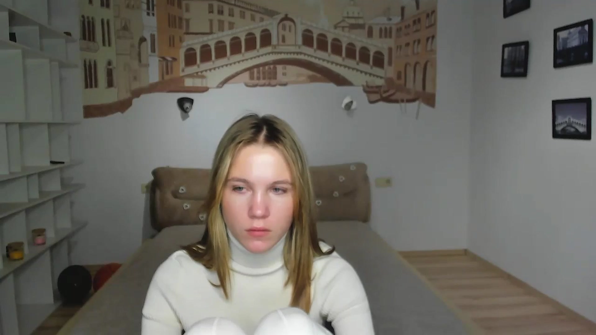 Gallery image thumbnail from Kate_Lewiss's myfreecams stream on, 12/15/2024, 16:44 image 3 of 20