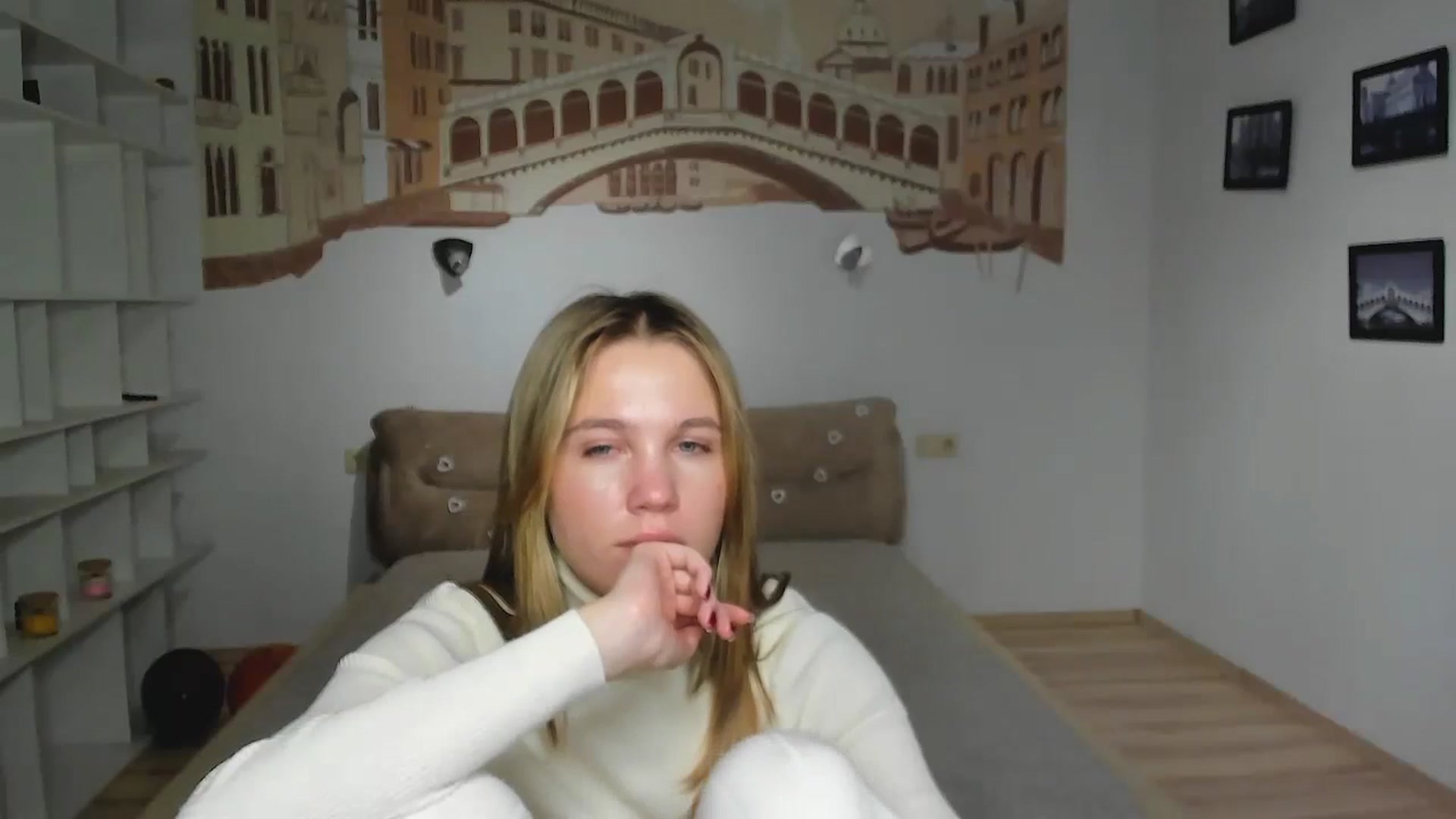 Gallery image thumbnail from Kate_Lewiss's myfreecams stream on, 12/15/2024, 16:44 image 2 of 20