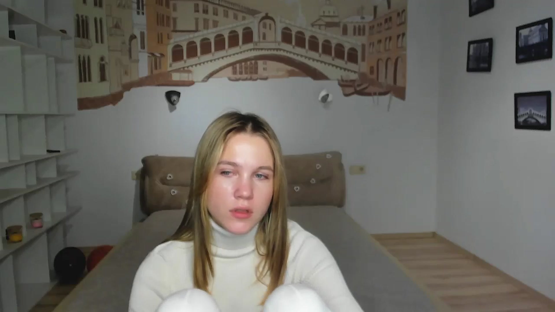 Gallery image thumbnail from Kate_Lewiss's myfreecams stream on, 12/15/2024, 16:44 image 11 of 20