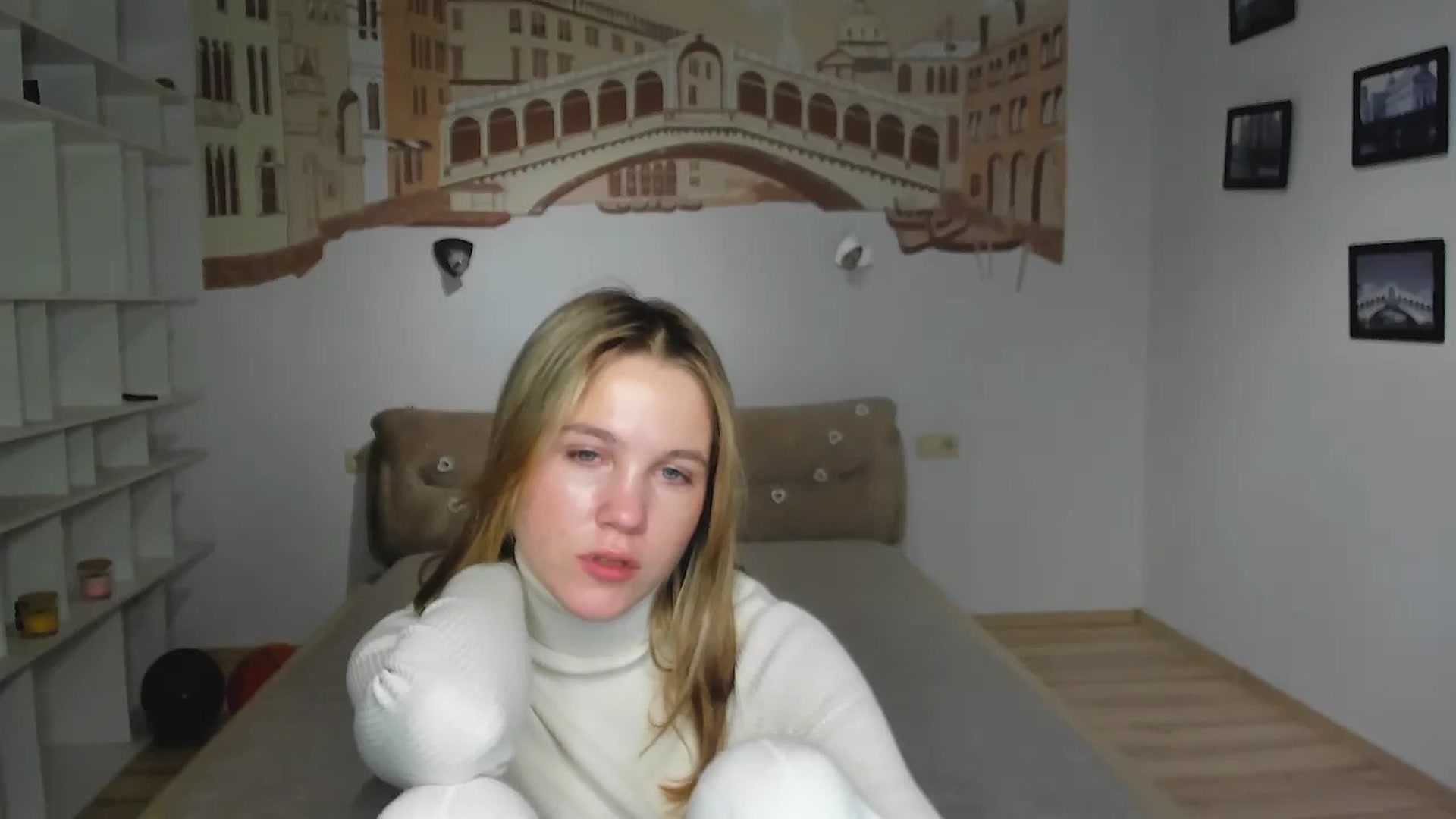 Gallery image thumbnail from Kate_Lewiss's myfreecams stream on, 12/15/2024, 16:44 image 5 of 20