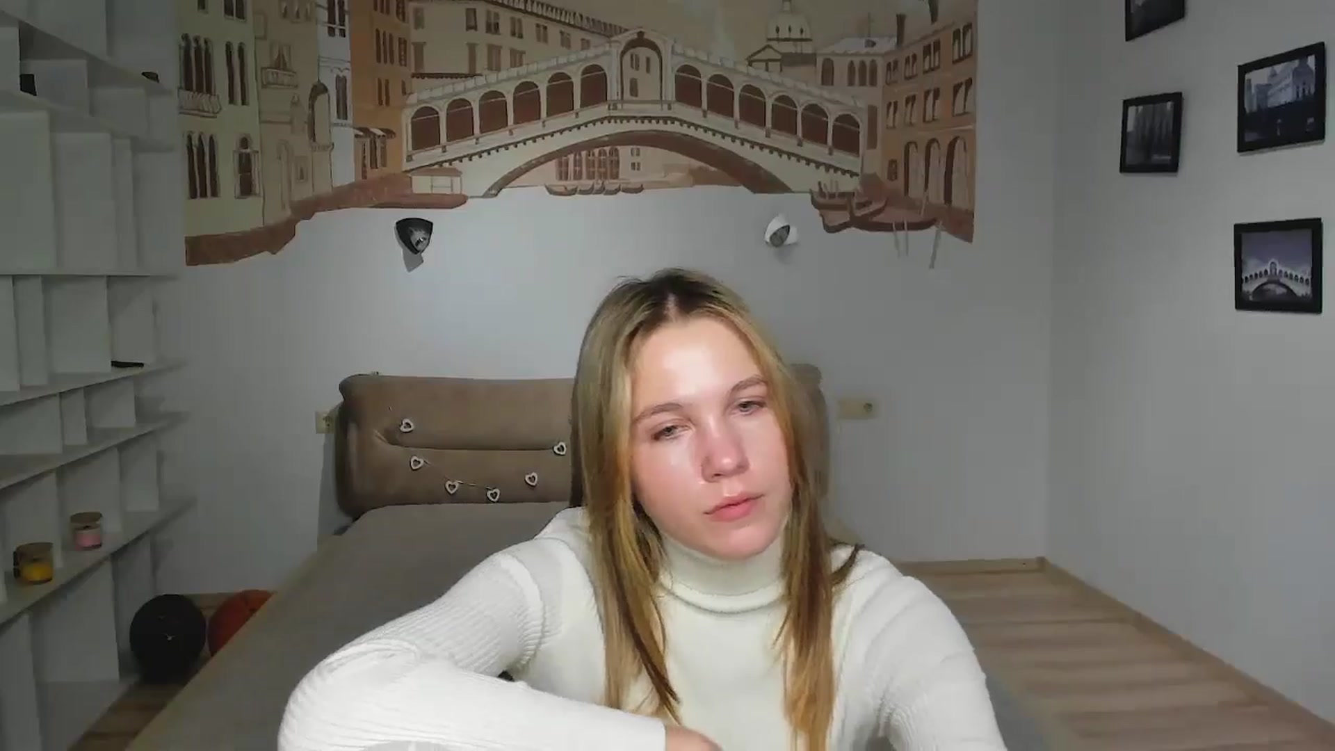 Gallery image thumbnail from Kate_Lewiss's myfreecams stream on, 12/15/2024, 16:44 image 19 of 20