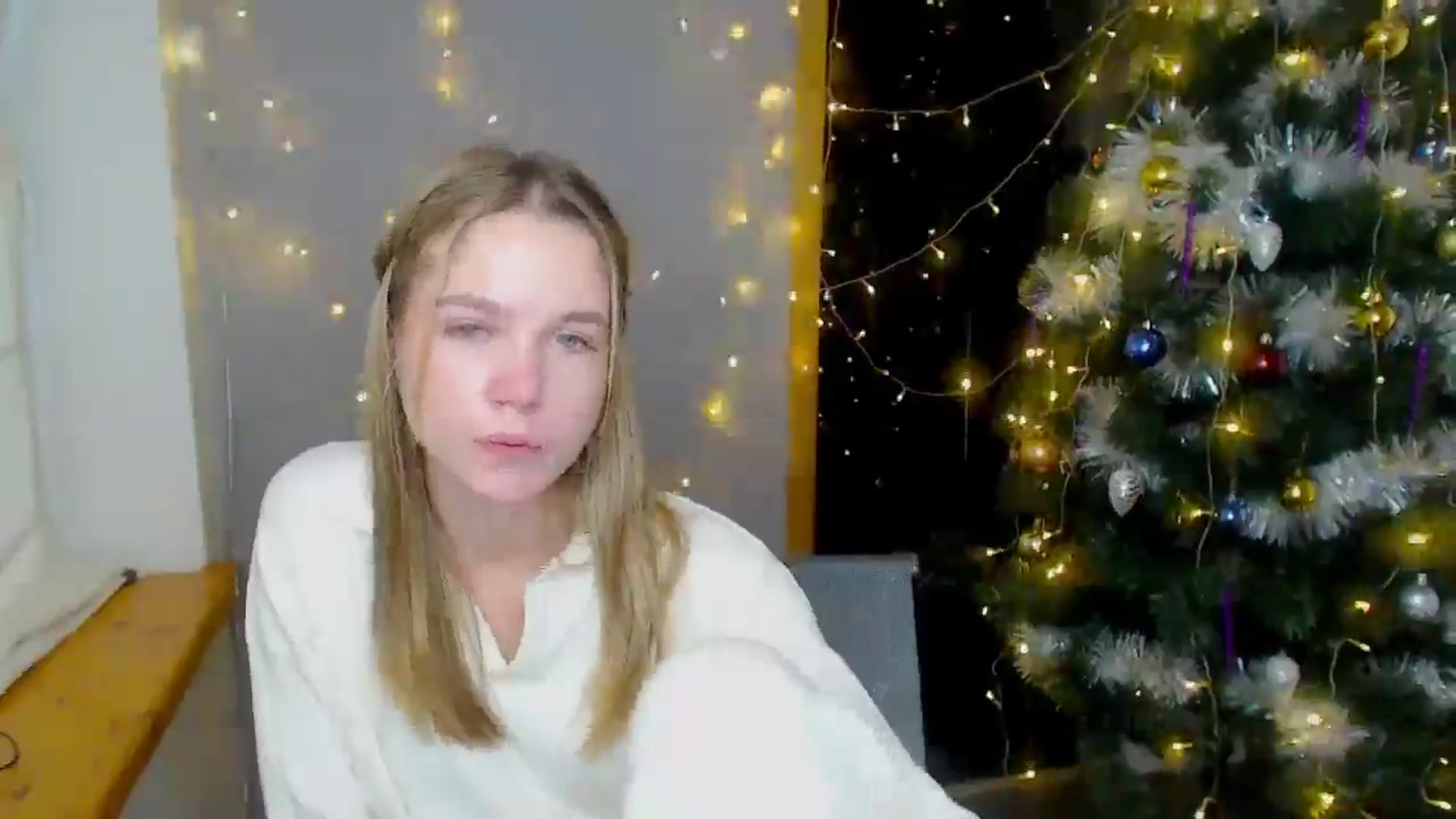 Gallery image thumbnail from Kate_Lewiss's myfreecams stream on, 12/16/2024, 07:23 image 8 of 20