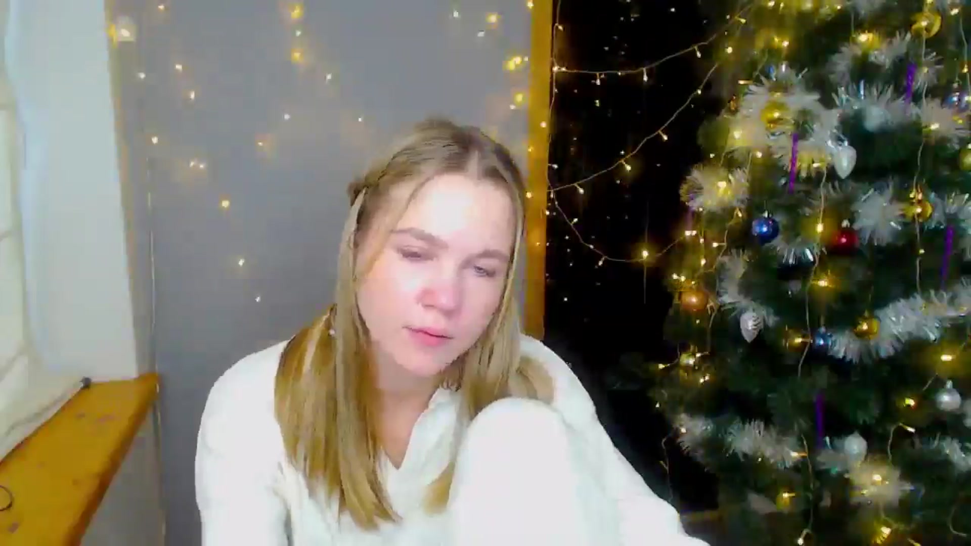 Gallery image thumbnail from Kate_Lewiss's myfreecams stream on, 12/16/2024, 09:17 image 5 of 20